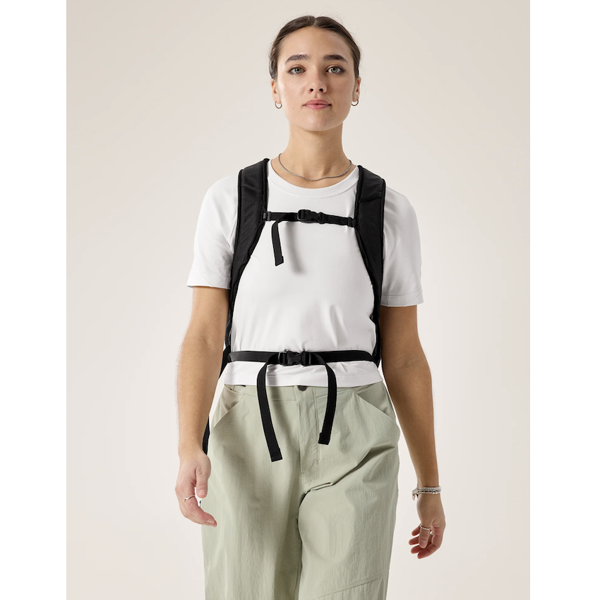 日本 Arc'teryx MANTIS 16 背包 (16L)