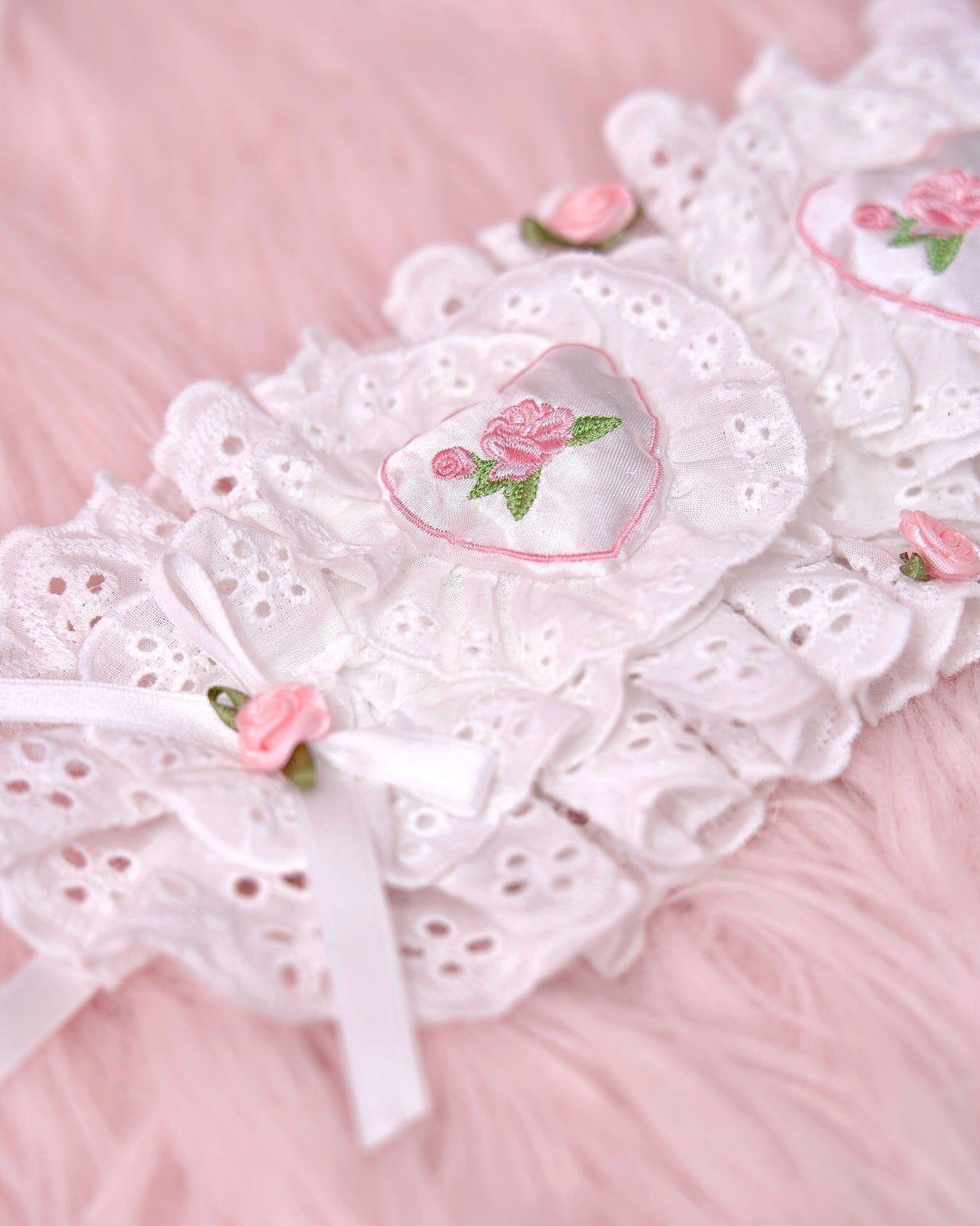 Heartbeat Rose Headdress - White ESN017