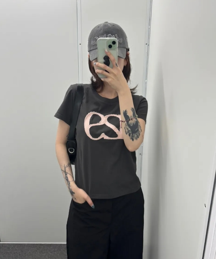 （現貨）韓牌 ILLIGO 129 貼布毛邊logo 短T 25SMTOP39