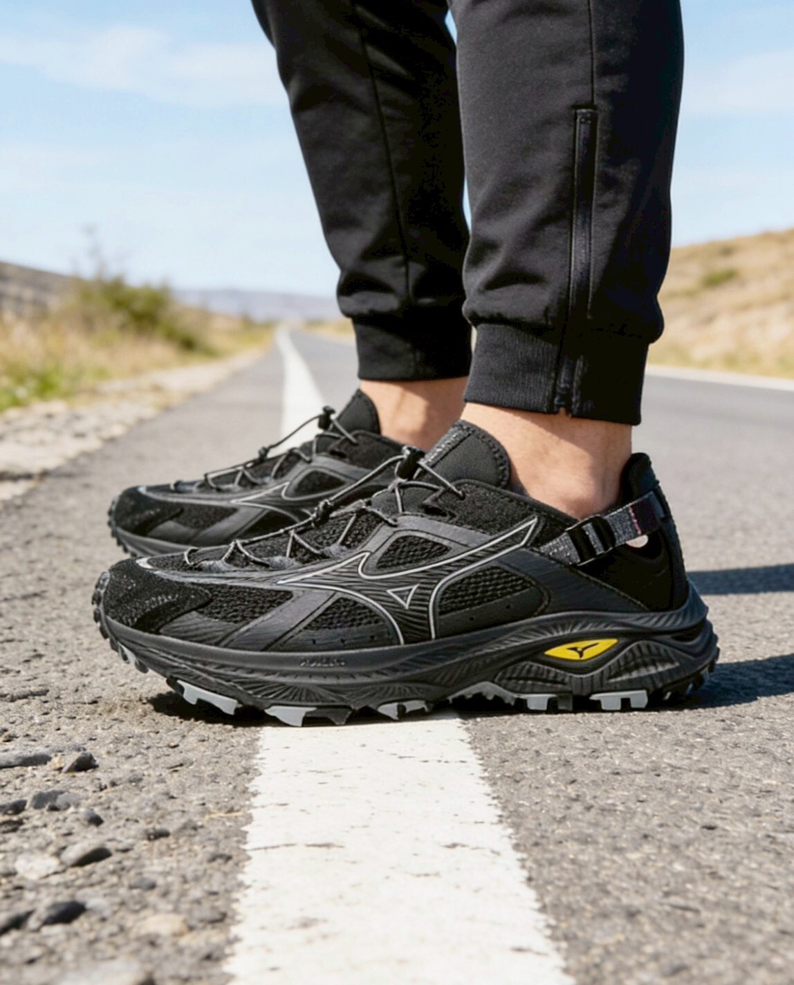 （連線代購商品）男女鞋 MIZUNO RACER TRAIL SE V2  溯溪鞋 復古輕量 黑武士 休閒鞋【D1GH261201】美津濃