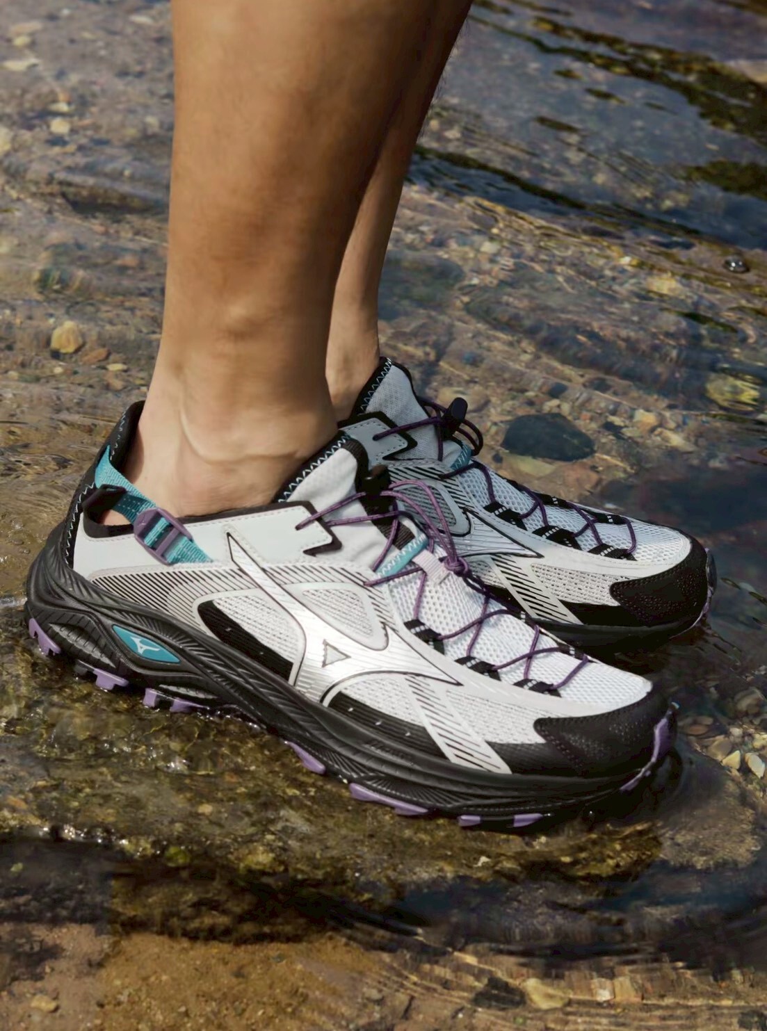 （連線代購商品）男女鞋 MIZUNO RACER TRAIL SE V2 復古輕量 銀黑 溯溪鞋 休閒鞋【D1GH261203】美津濃