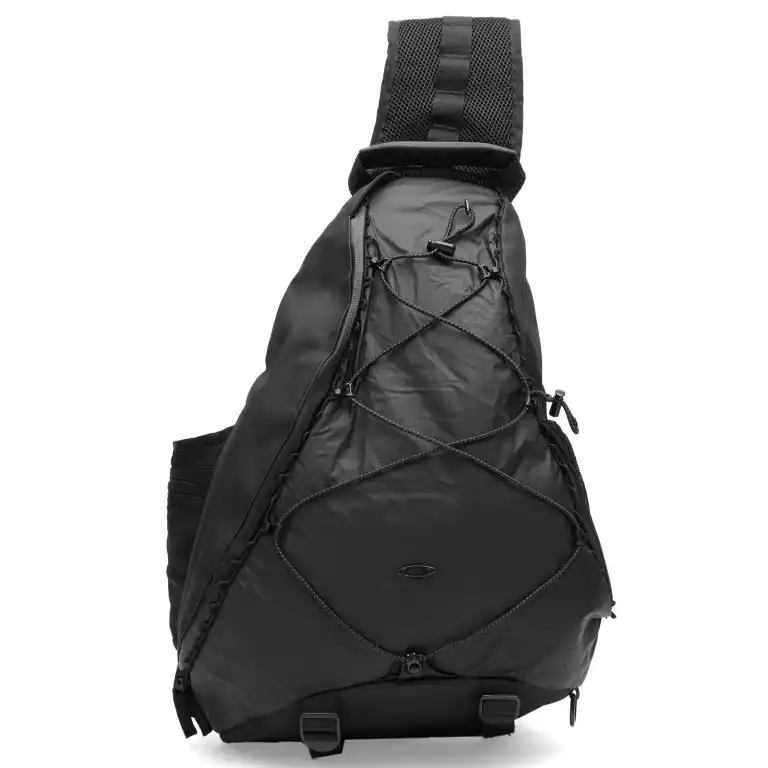 OAKLEY | SP26 LATITUDE SLING PACK 側背包 "BLACKOUT"