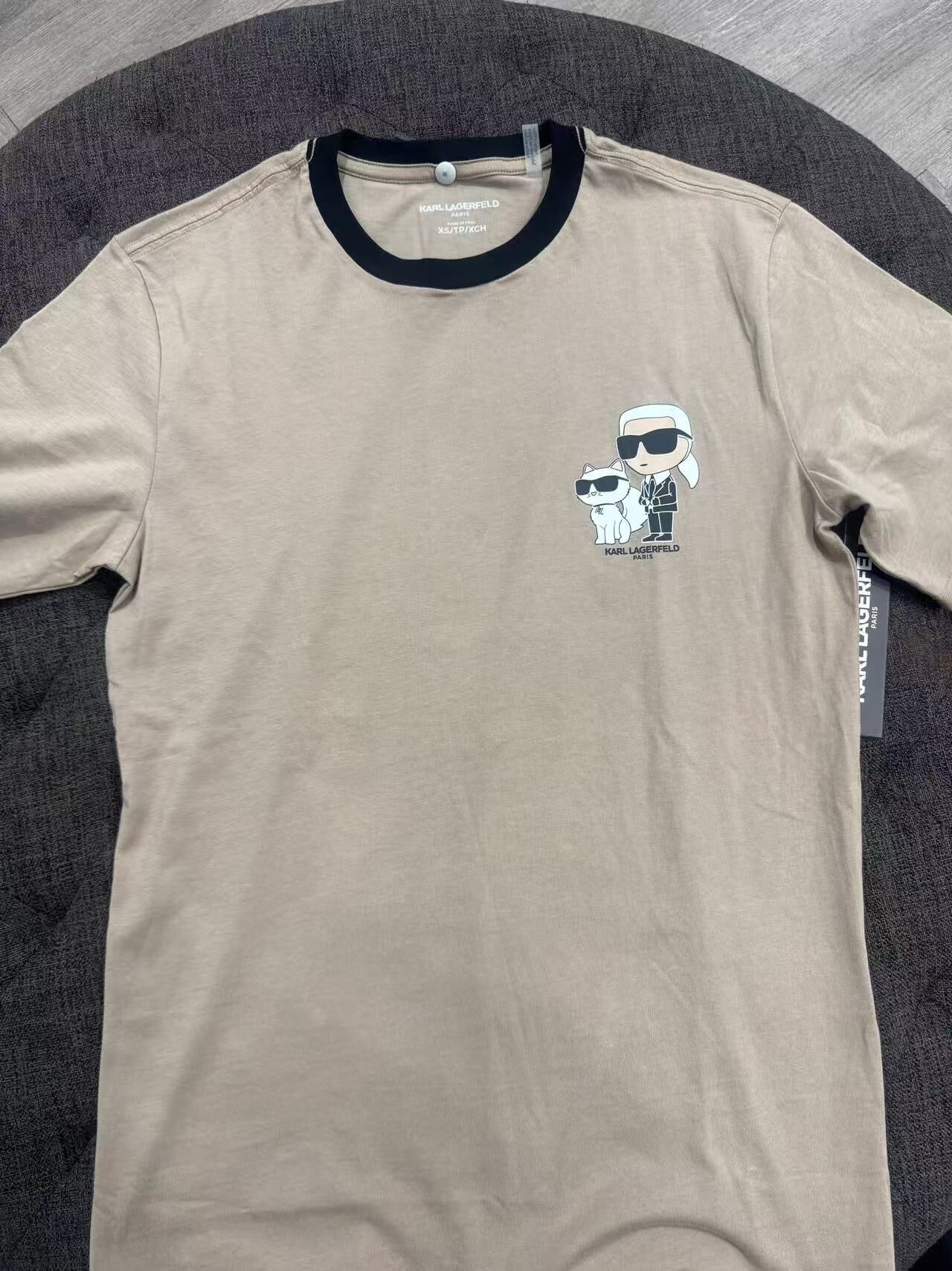 【預購】Karl Lagerfeld Paris H052168 男裝短袖上衣（米色）