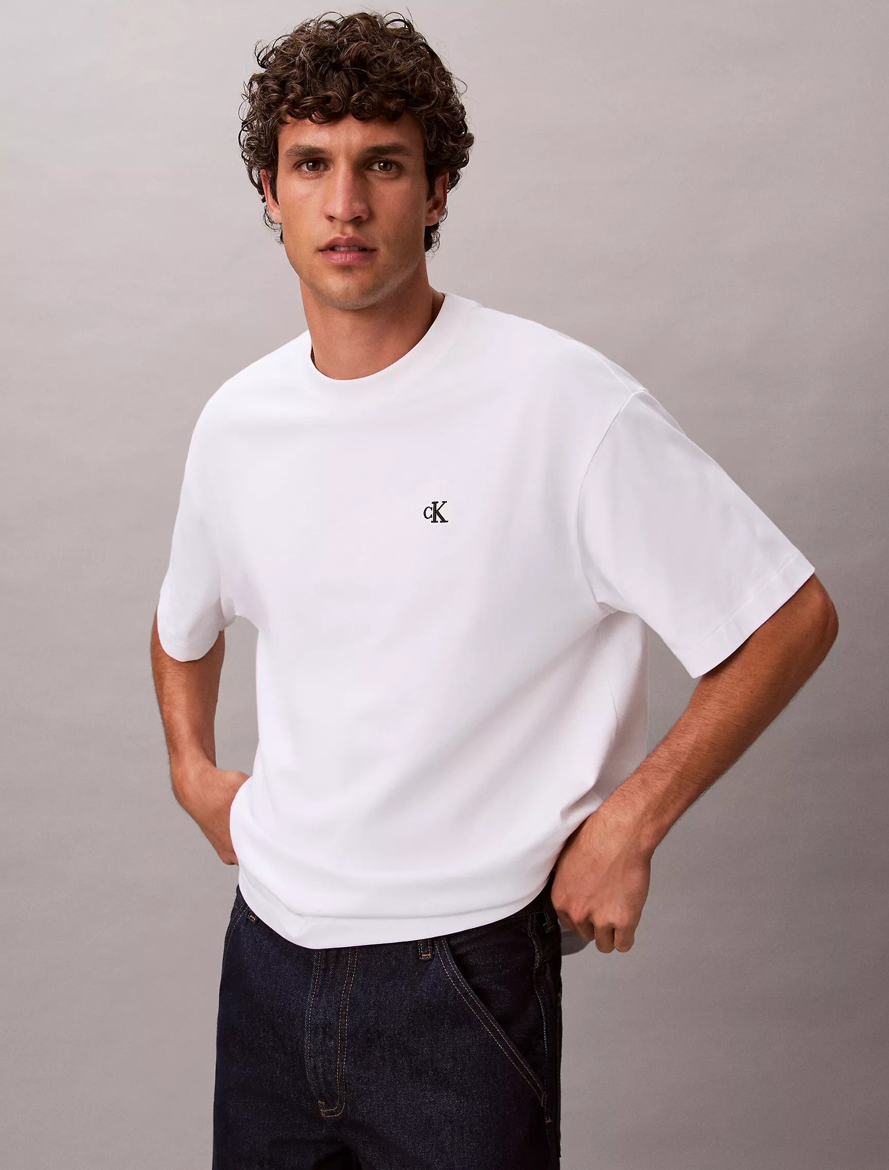 【預購】CALVIN KLEIN 男女同款 小LOGO 短T 3色 40EM28