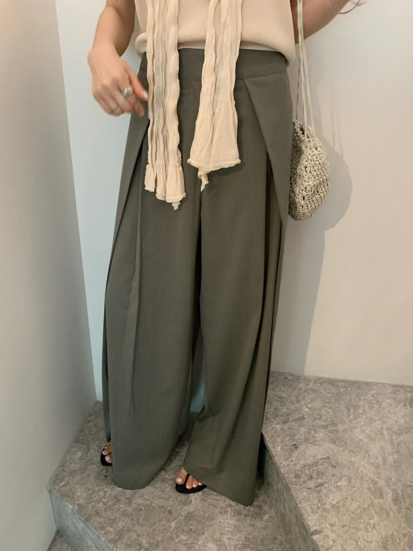 PS6253 前片交疊寬管長褲