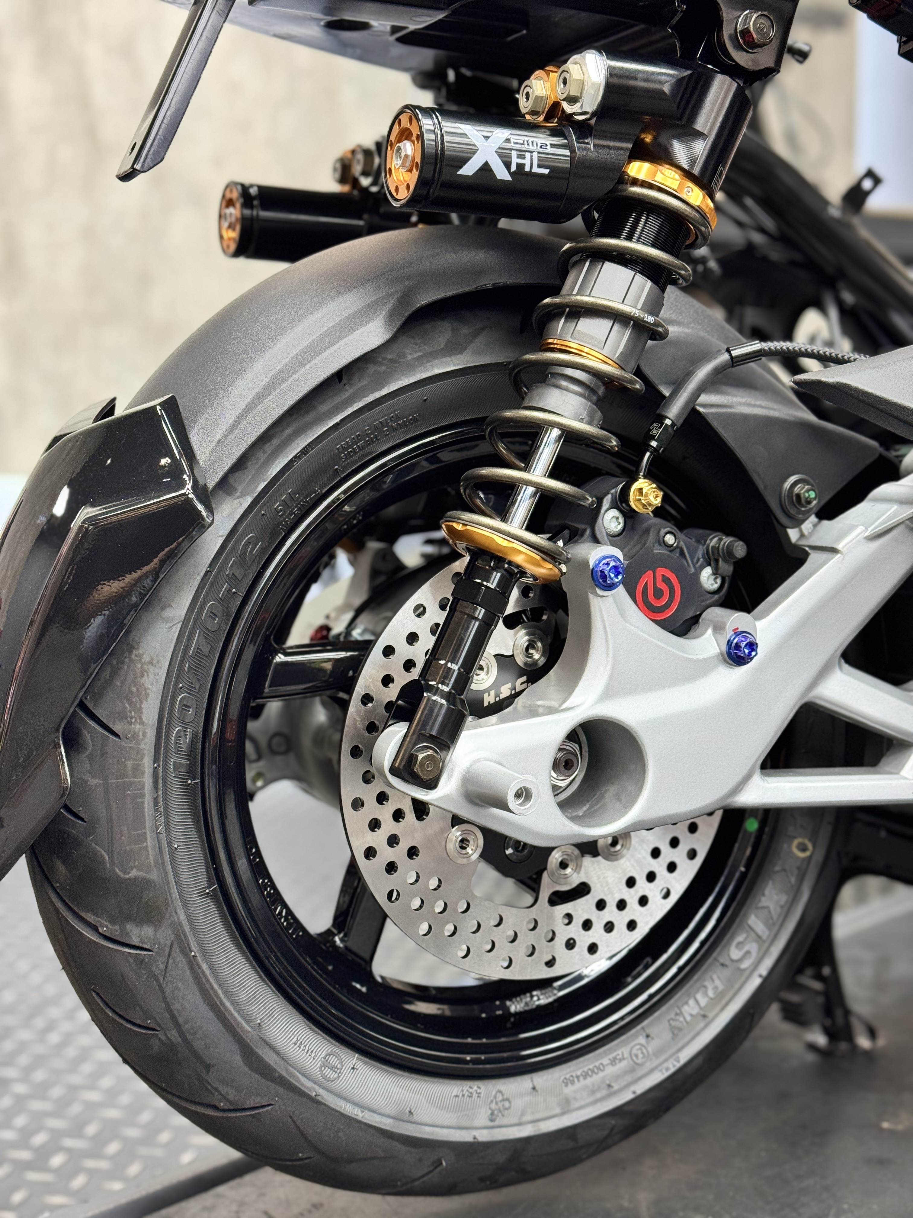 【 BREMBO 】鑄造對二卡鉗 大螃蟹 黑底紅