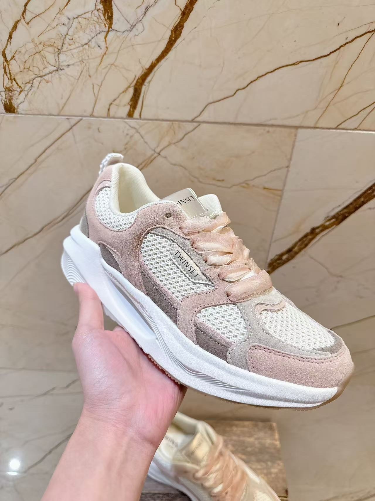 TW123 -T