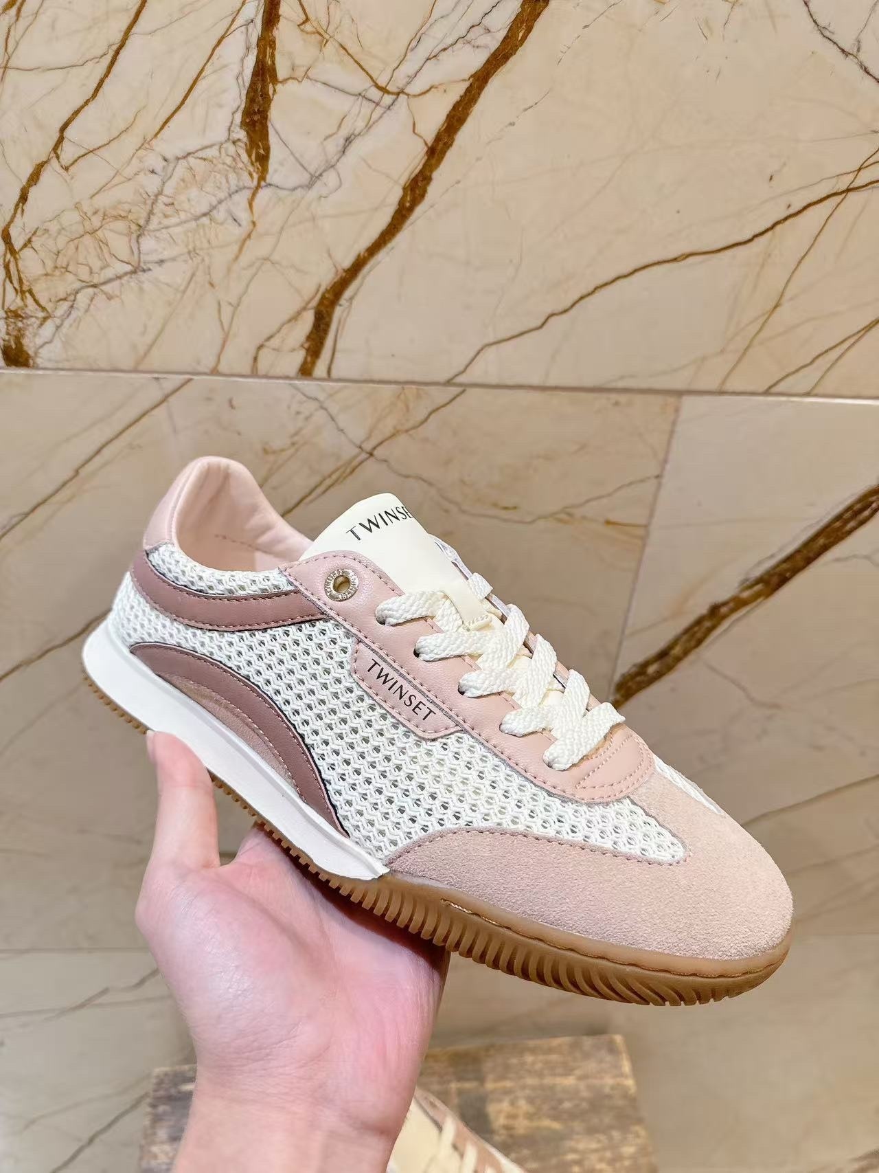 TW126 -T