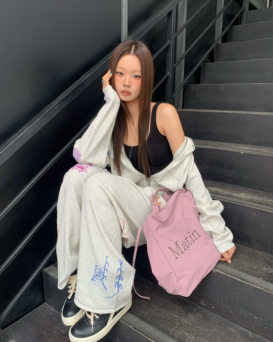 【預購】韓國 Matin kim 最新款 金志垣實著 Sketch Graffiti Waffle Hoody Zip Up 夢核藝術 水彩色調 華夫格 連帽 外套 長褲 套裝 IVE Liz同款