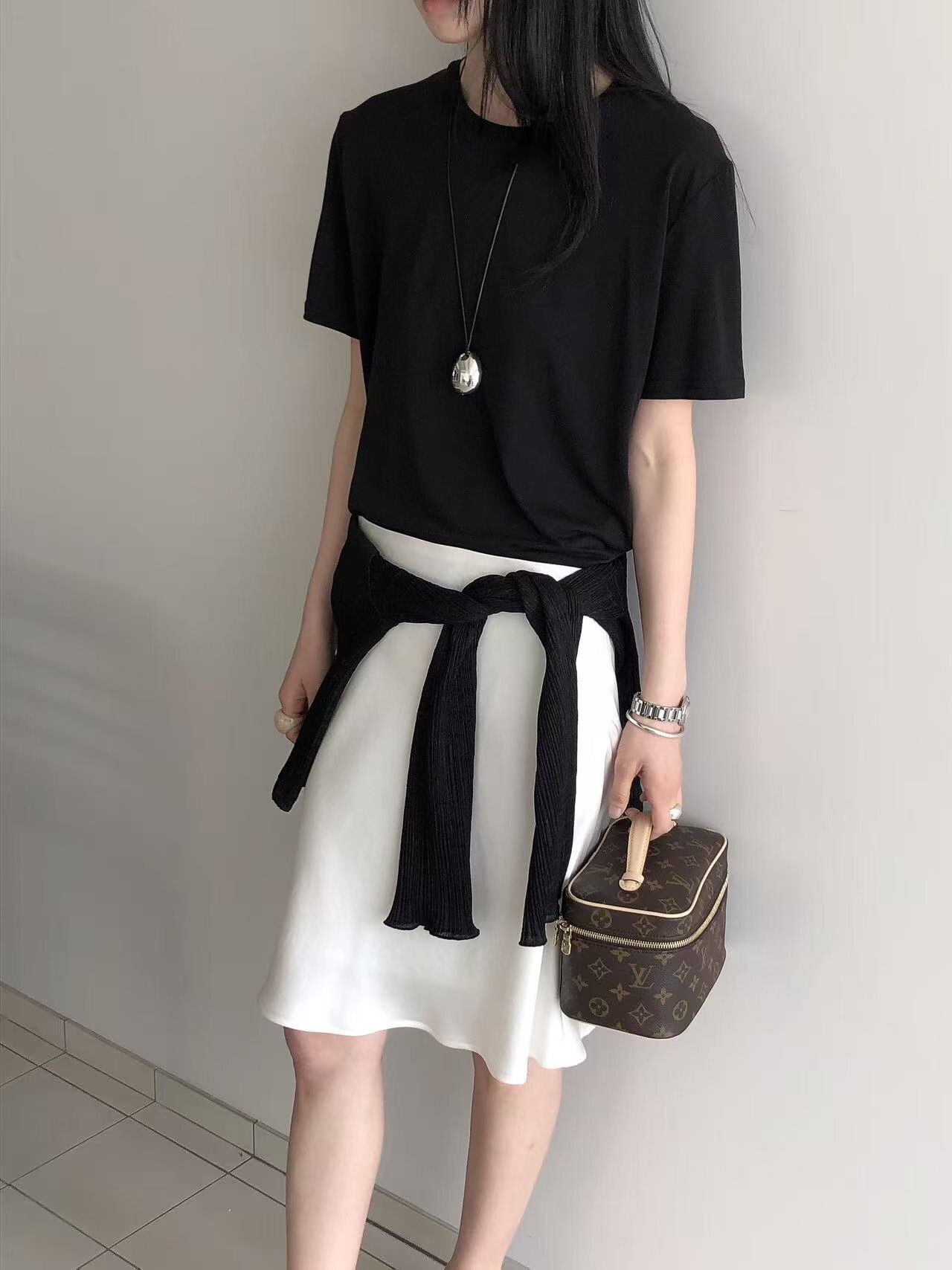 LB6225 純色圓領寬鬆短袖Tee