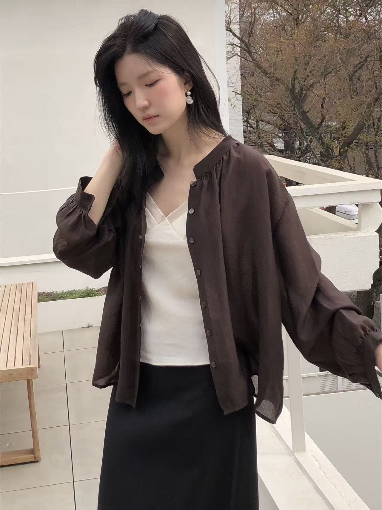 LB6240 暗坑紋小企領透膚恤衫