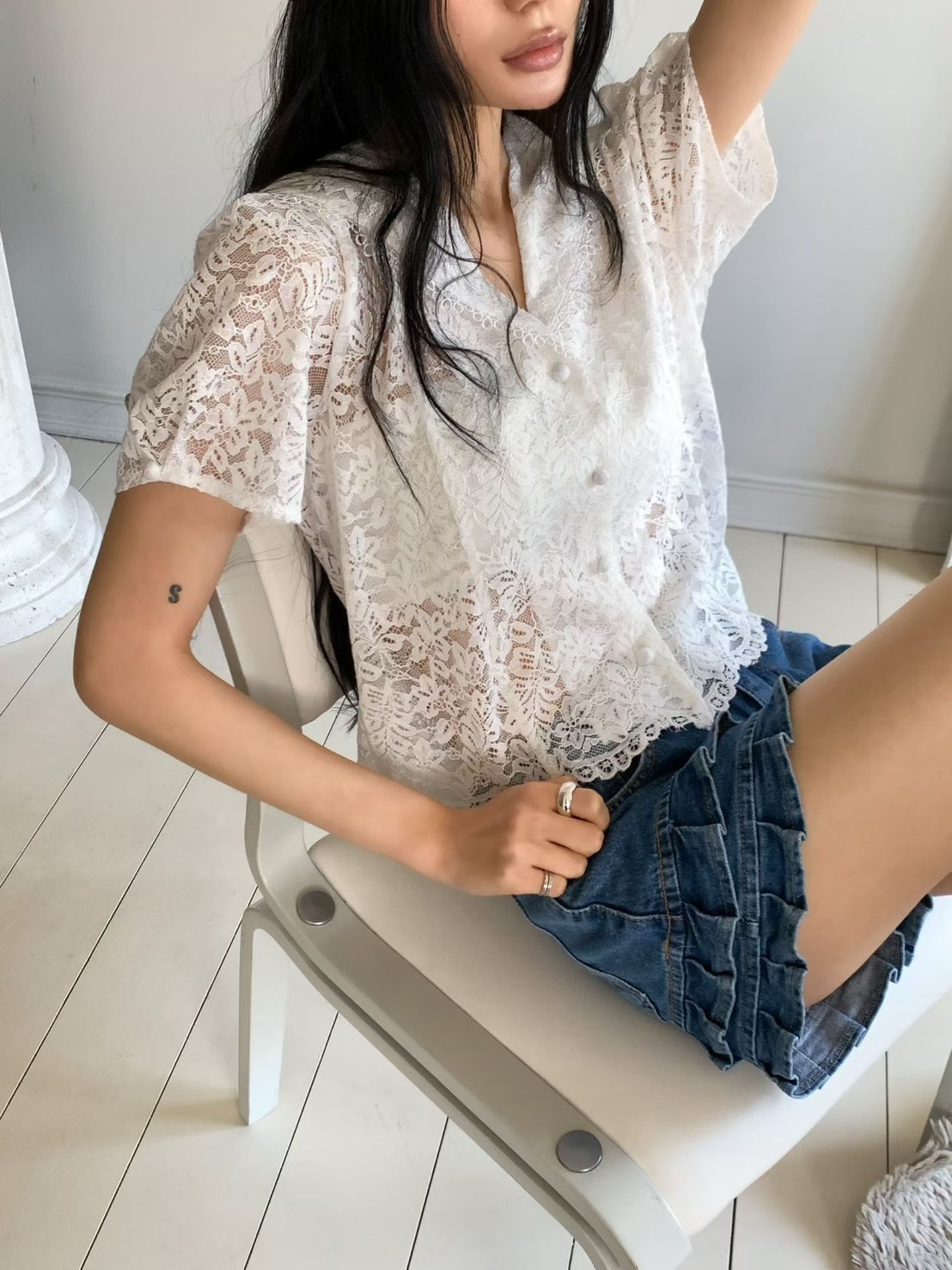 全蕾絲短袖襯衫