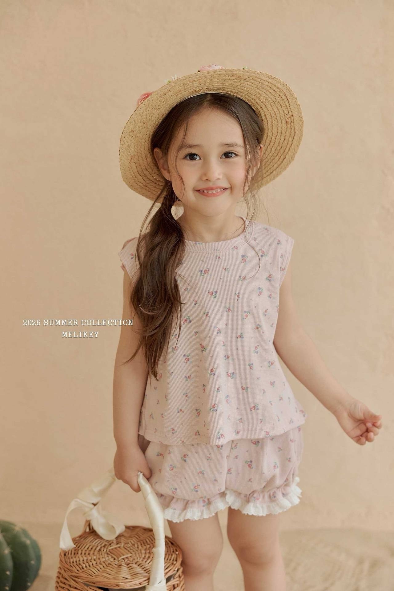 Melikey Dindin Frill Sleeveless Tee