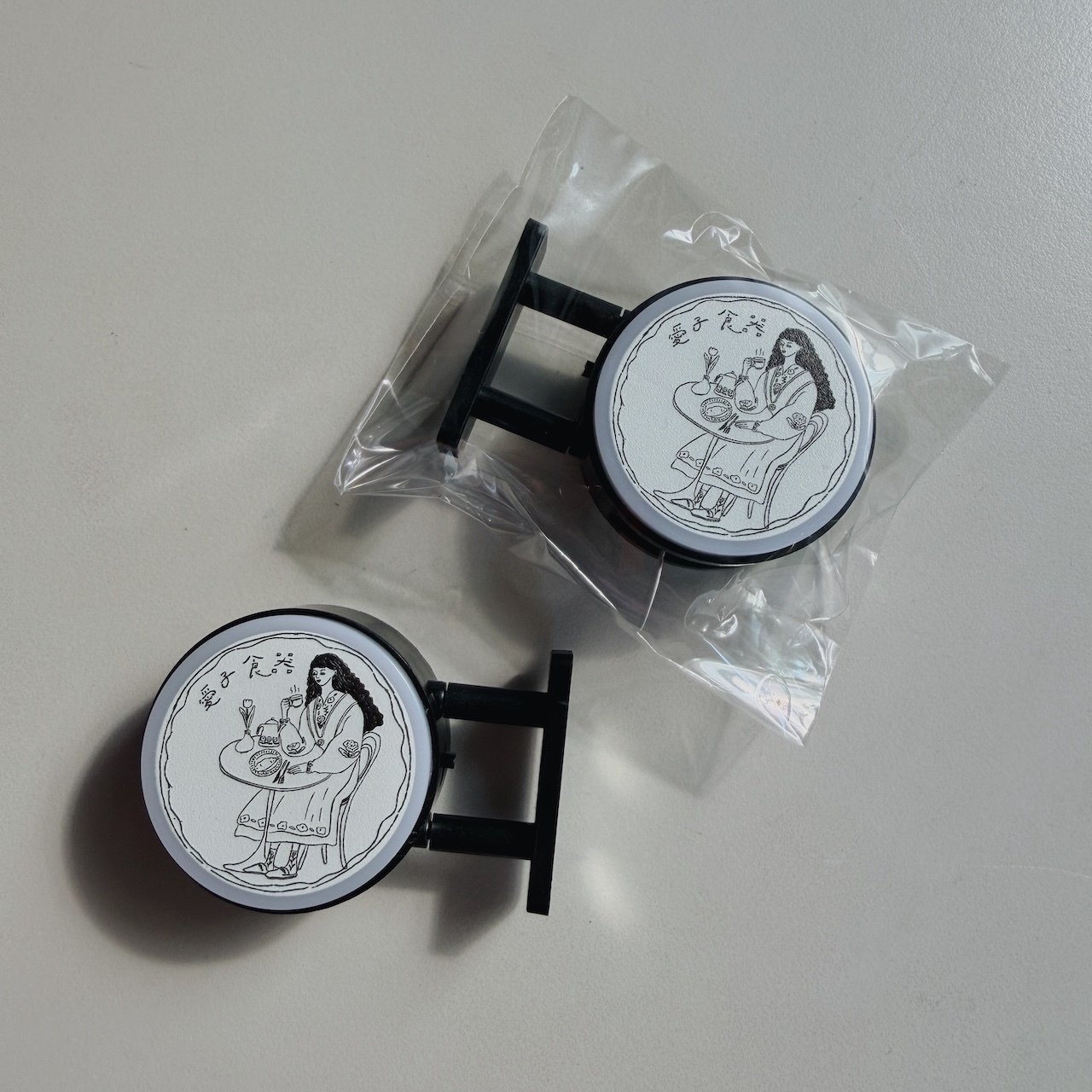 愛子食器 小招牌 磁鐵燈箱  愛治11週年紀念 ｜愛治文具房