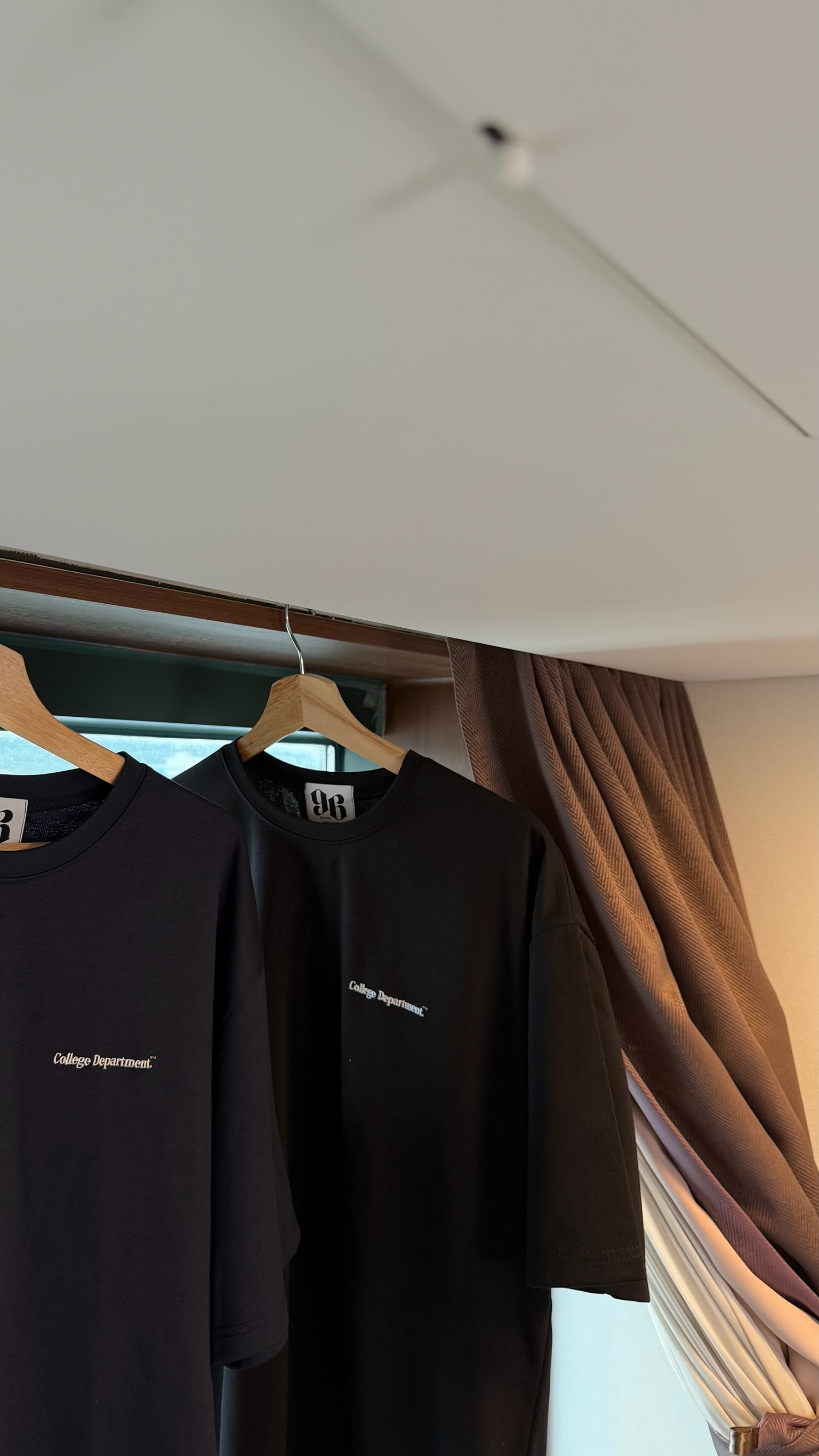 K34 學院小文字刺繡涼感T shirt