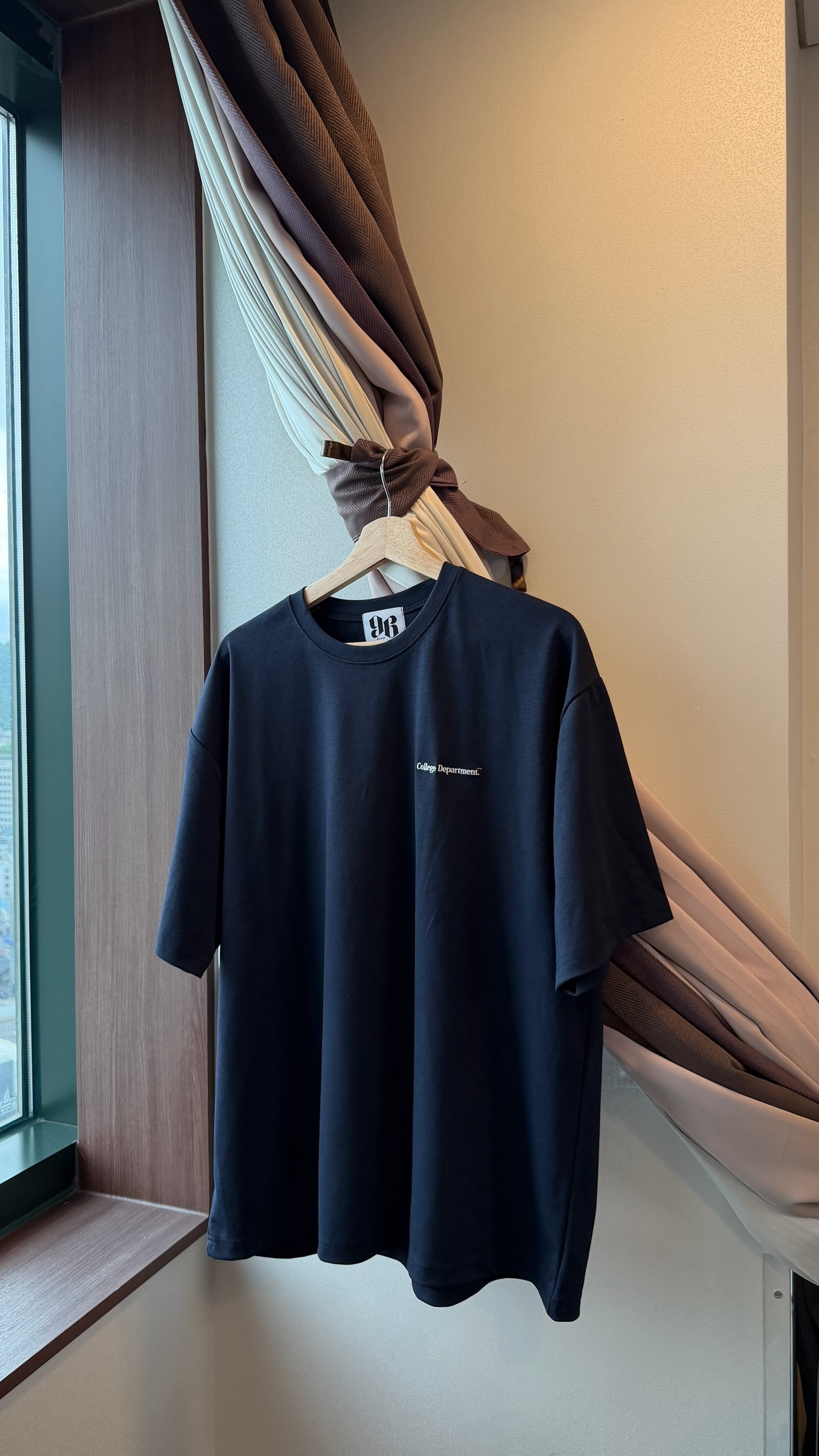 K34 學院小文字刺繡涼感T shirt