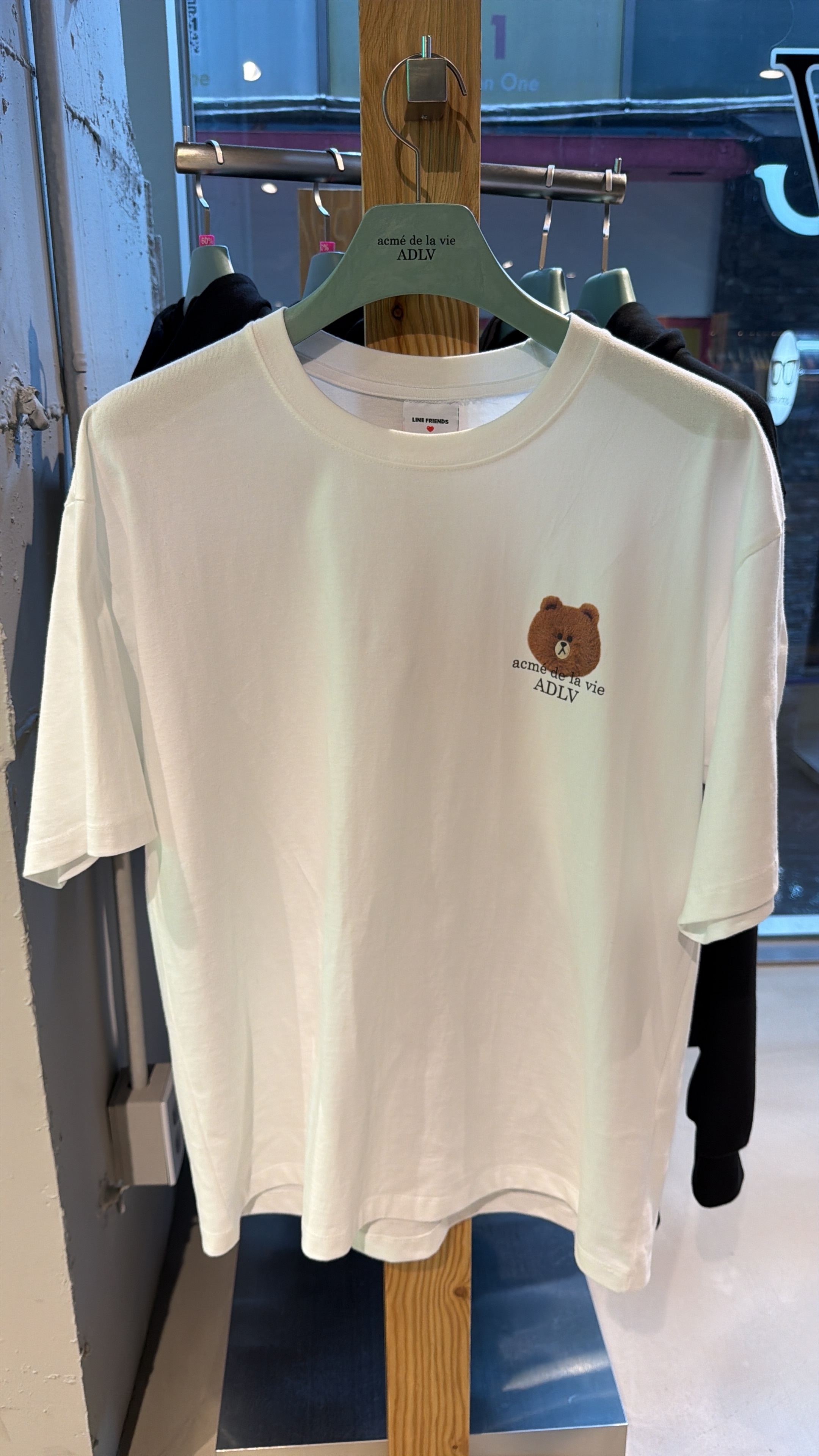 TA05 ADLV x LINE FRIENDS  Brown啡色熊仔logoT-shirt