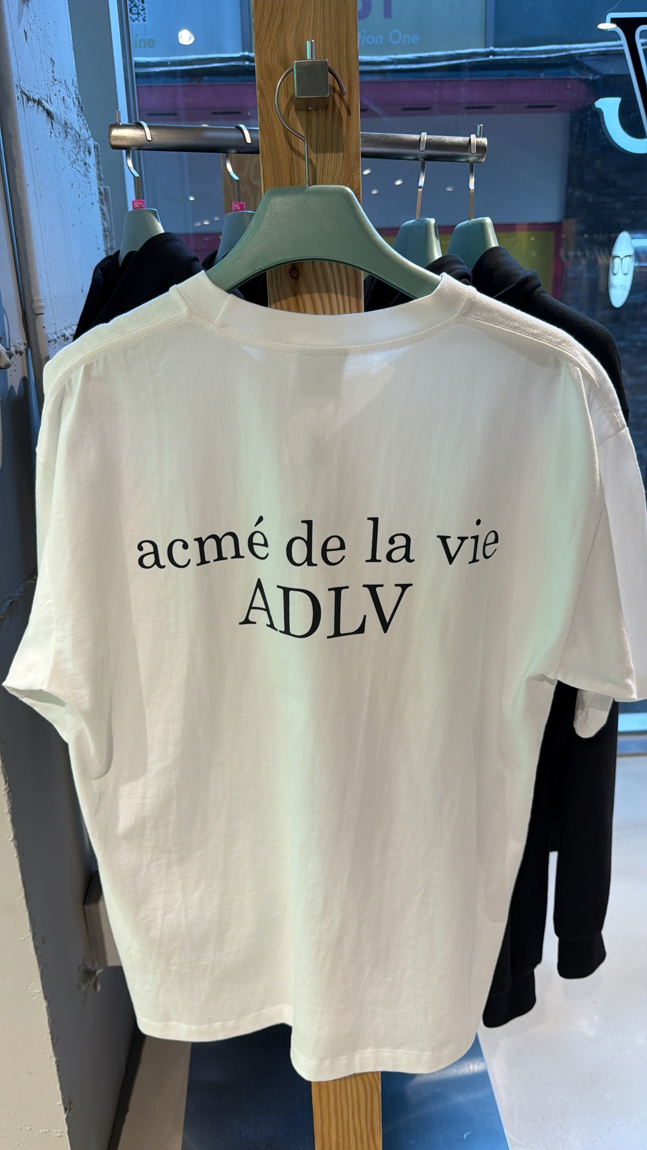 TA12 ADLV 打喊路熊仔T-shirt-白色