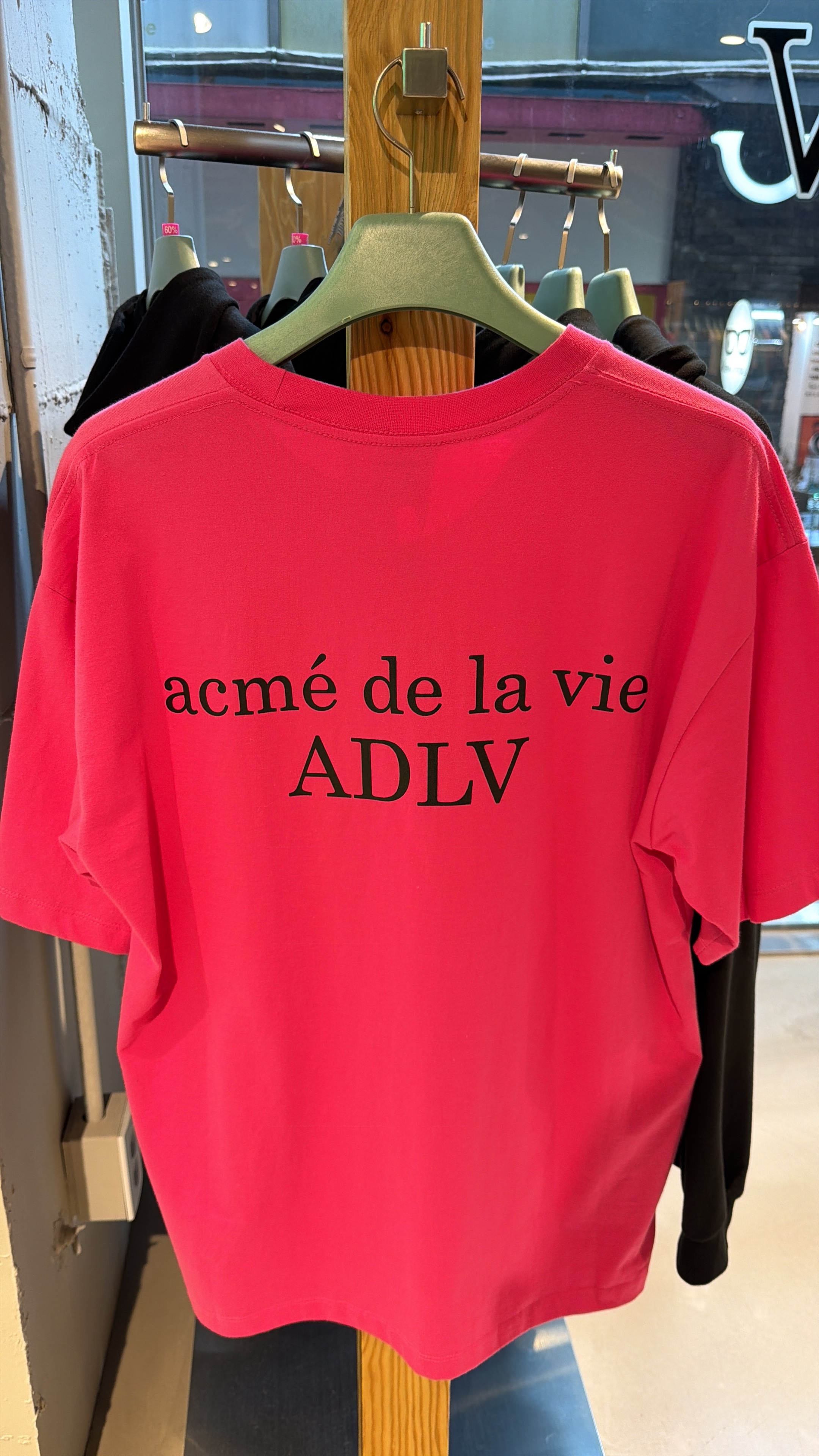 TA15 ADLV 英文Logo T-shirt-桃紅色 **只限加購