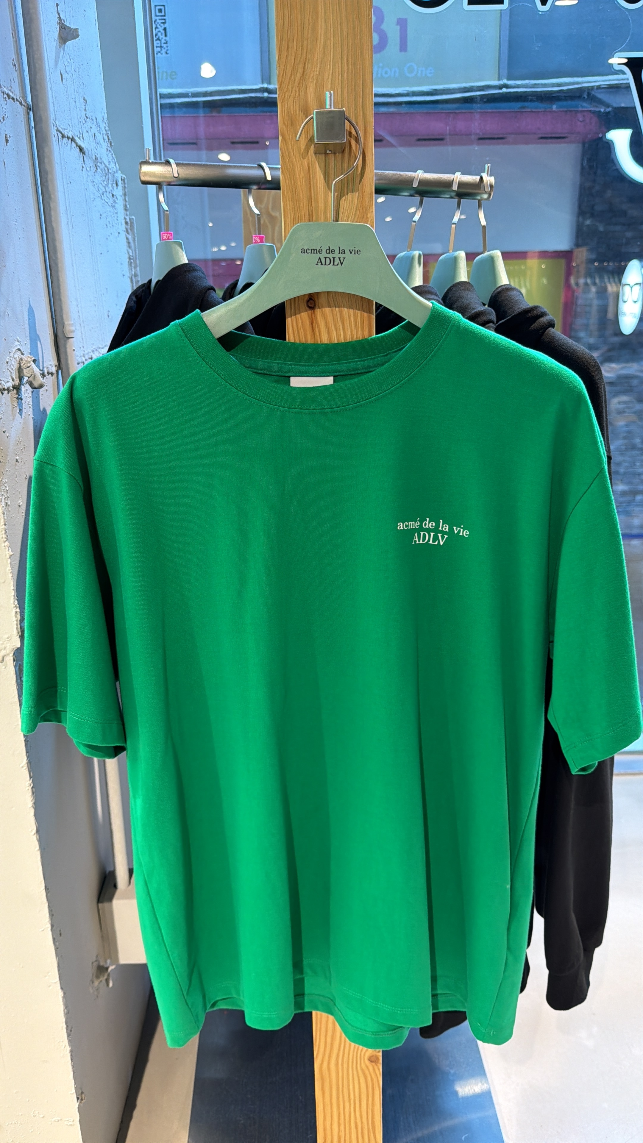 TA21 ADLV 英文Logo T-shirt-綠色 **只限加購