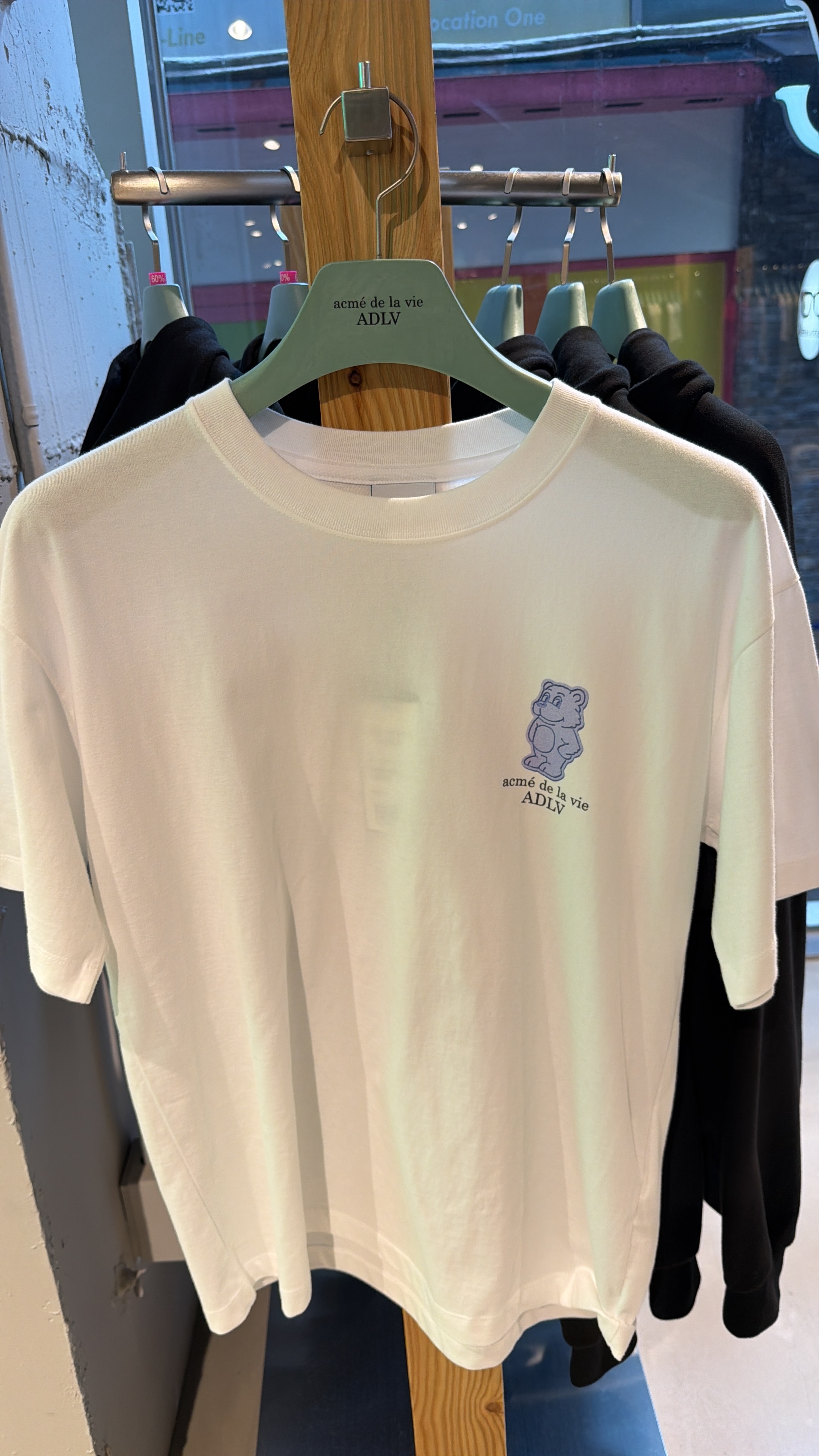 TA32 ADLV 彩色熊仔 T-shirt-白色