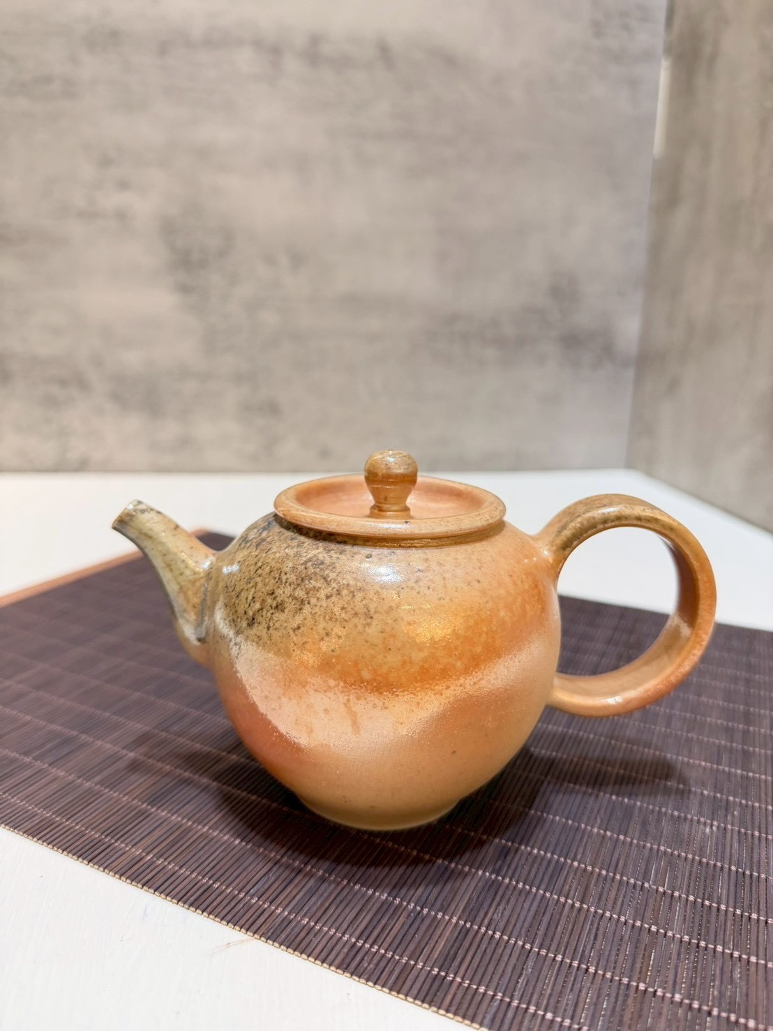 暖光圓月柴燒茶壺