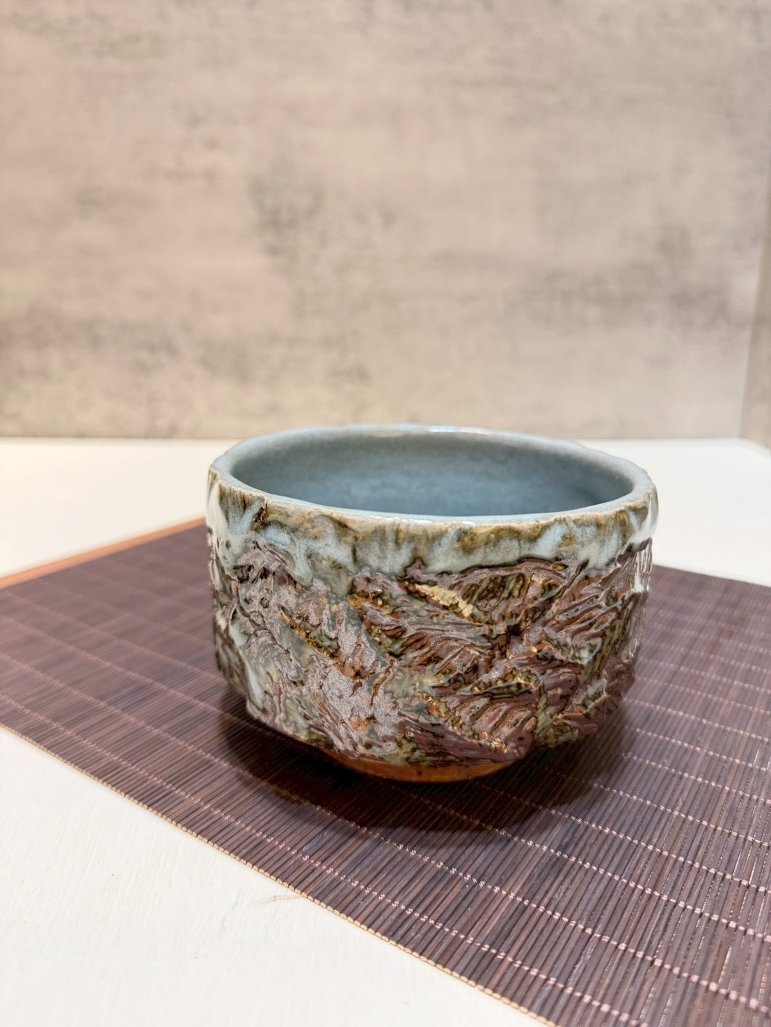 山脈浮雕茶碗