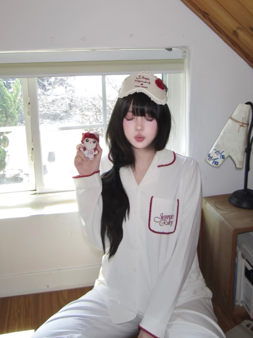 JENNIE 金珍妮 RUBY系列 聯名款刺繡睡衣 套裝