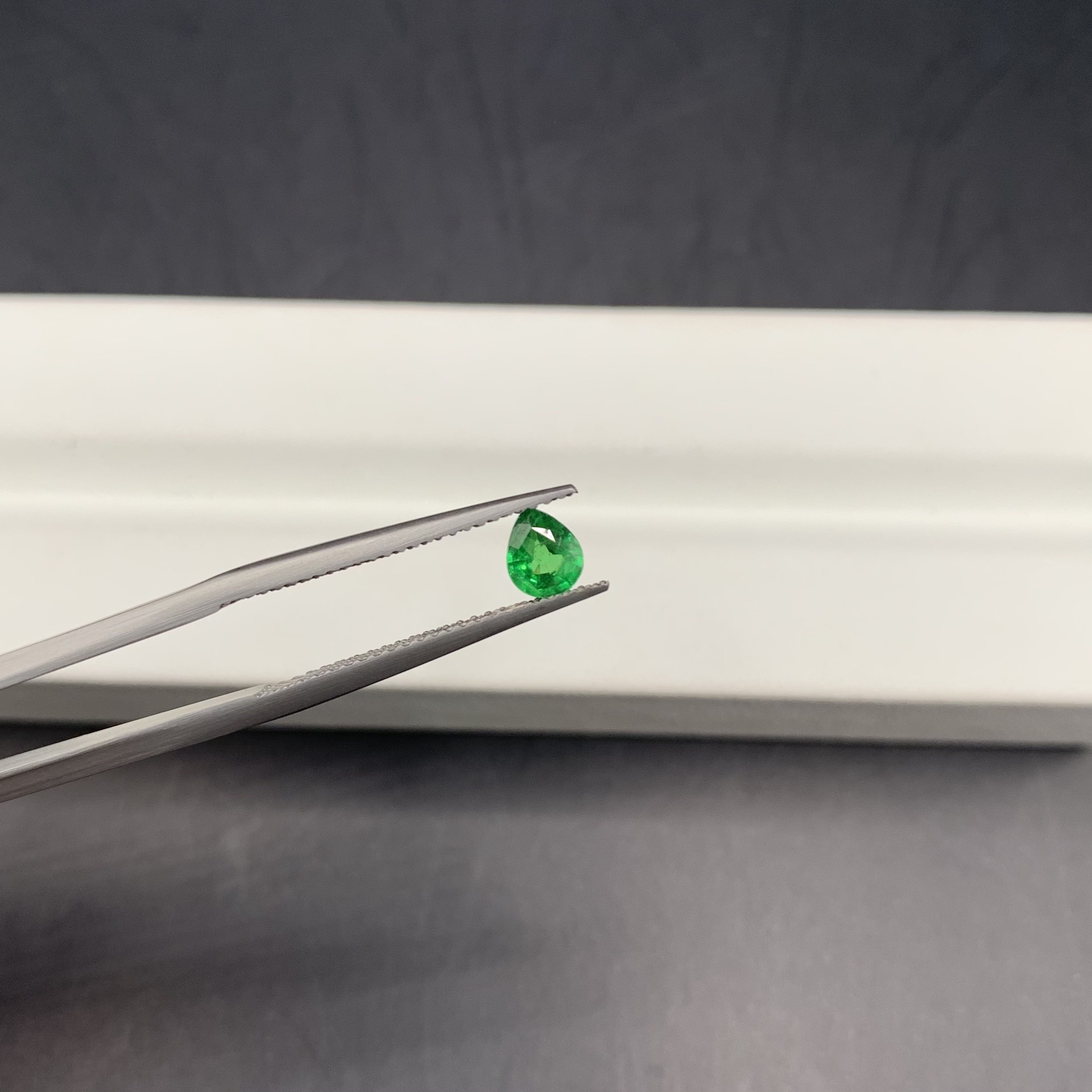 天然沙弗萊石 0.4ct