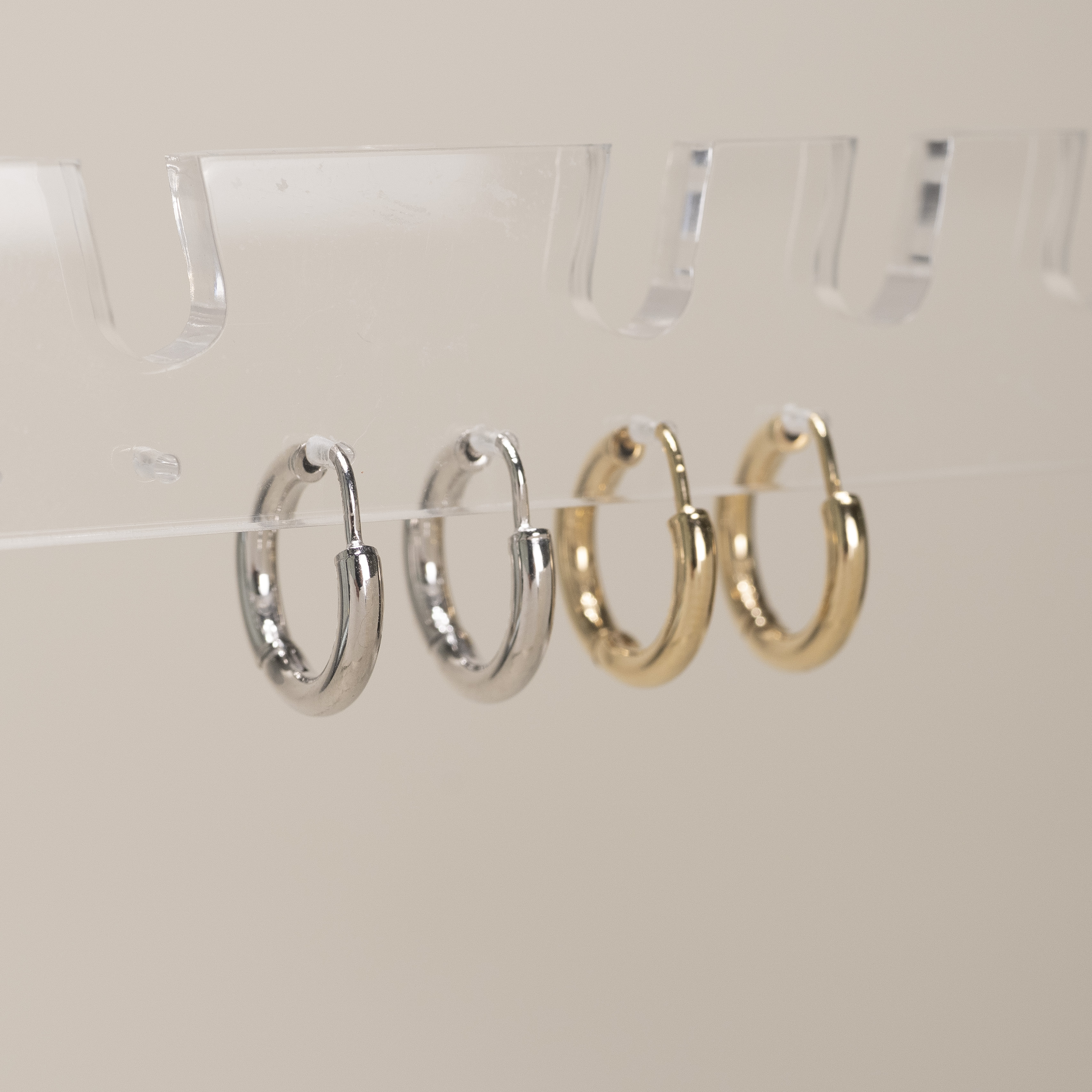 18K Italy Hoop Earring