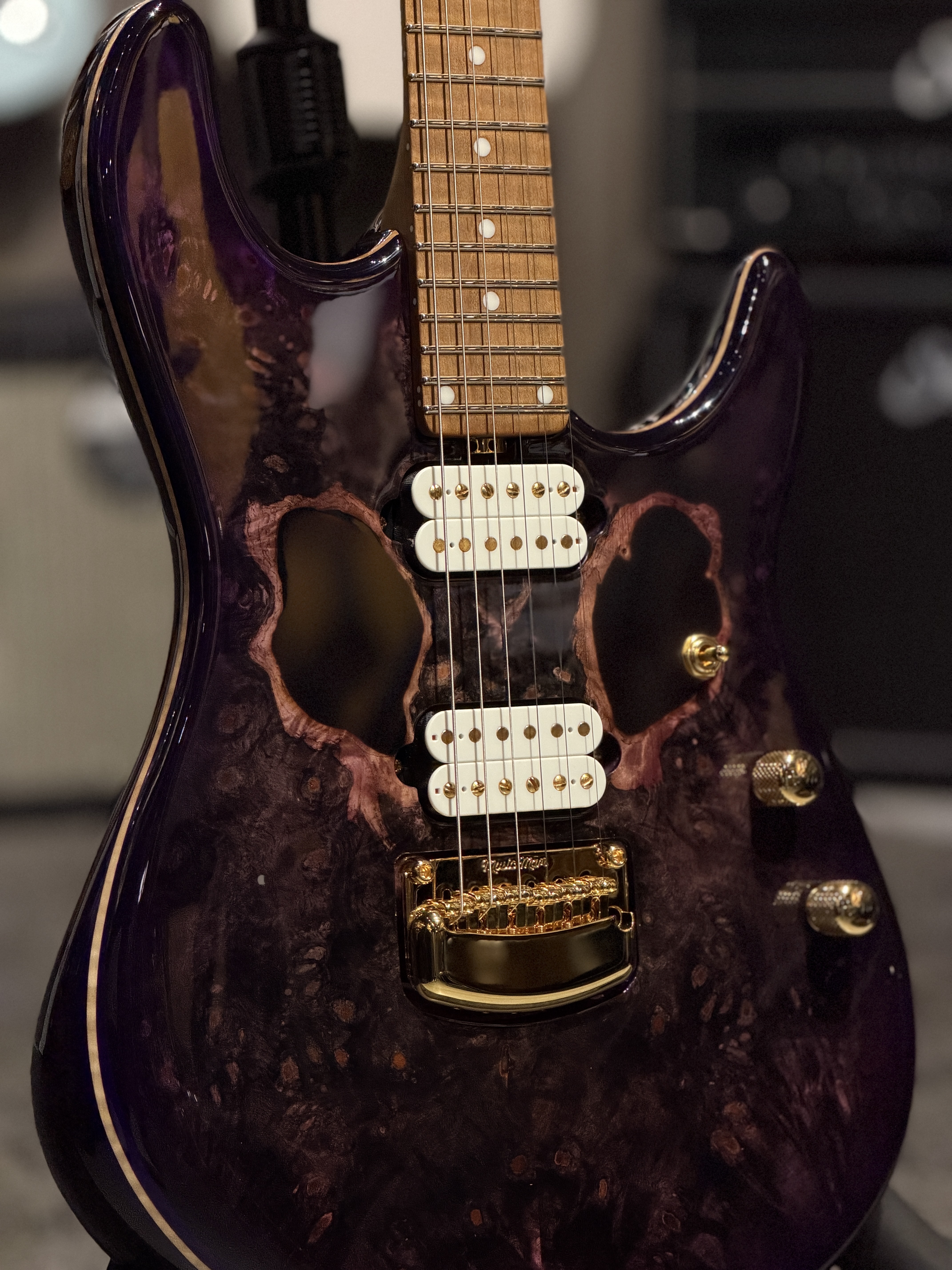Musicman JASON RICHARDSON 6 CUTLASS FRMN HW/W - MAJORA PURPLE  電吉他 【宛伶樂器】