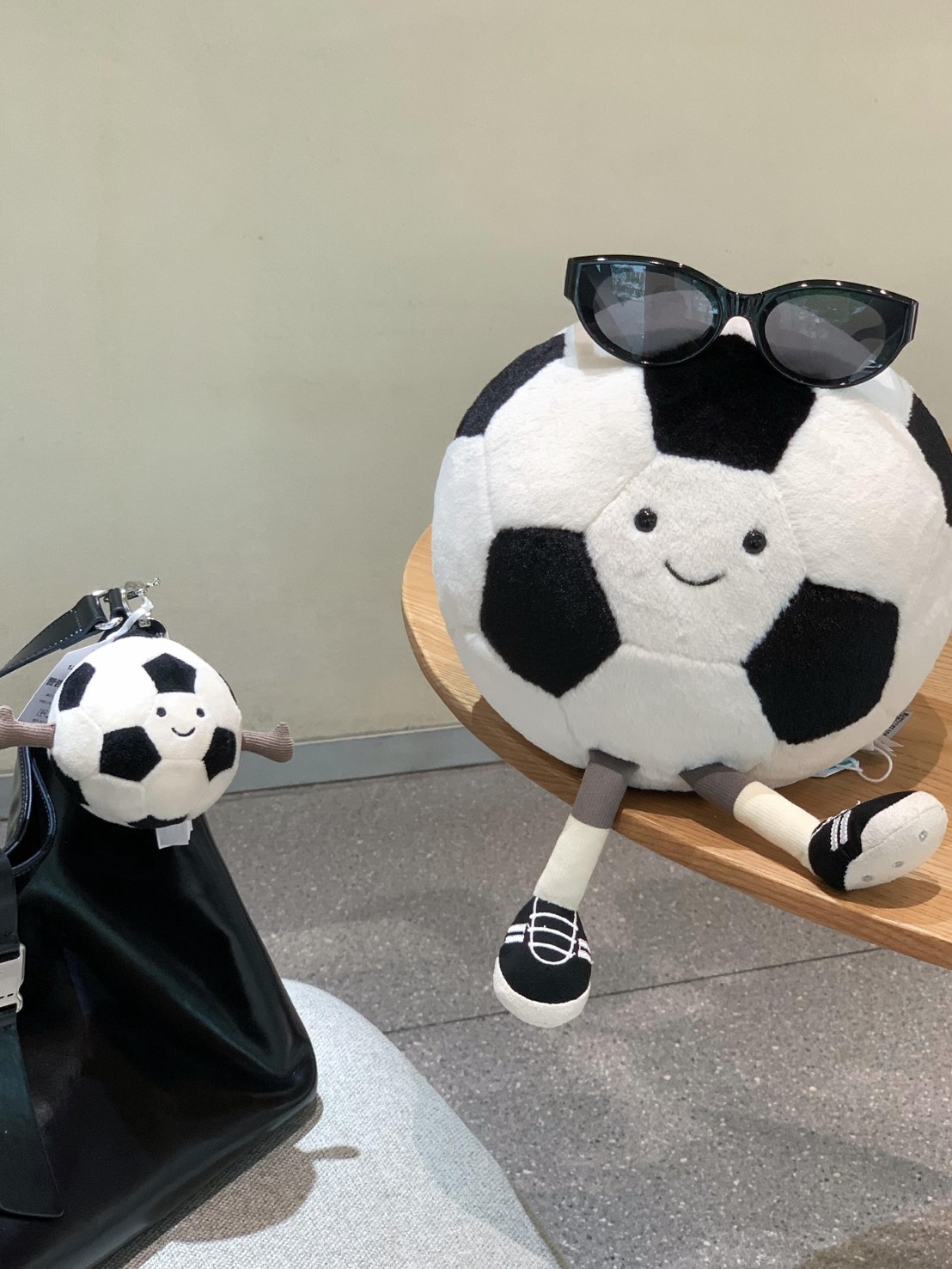 JELLYCAT 世界盃足球系列 足球 吊飾 娃娃玩偶 毛絨公仔