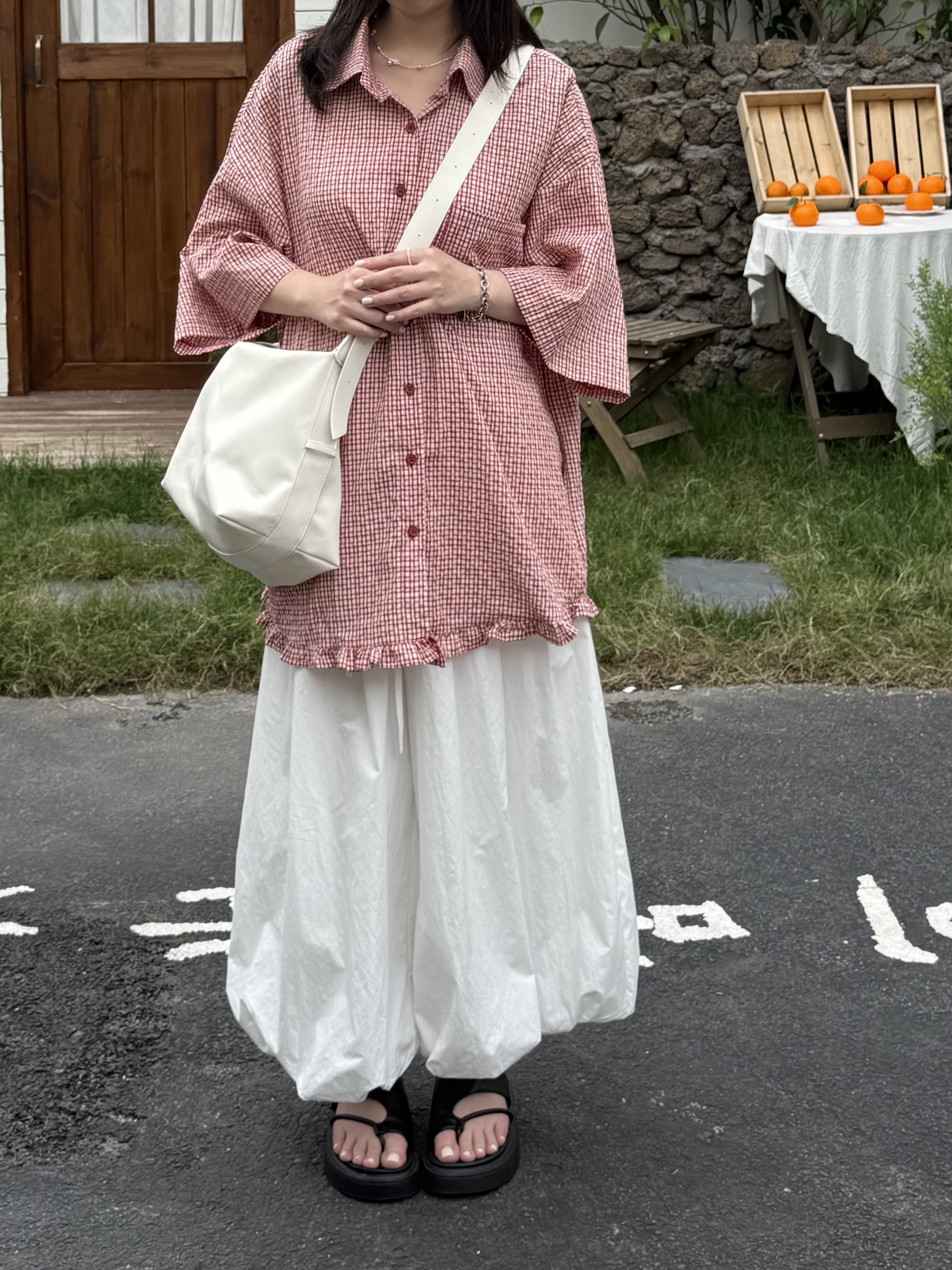 大版木耳邊泡泡布格子襯衫