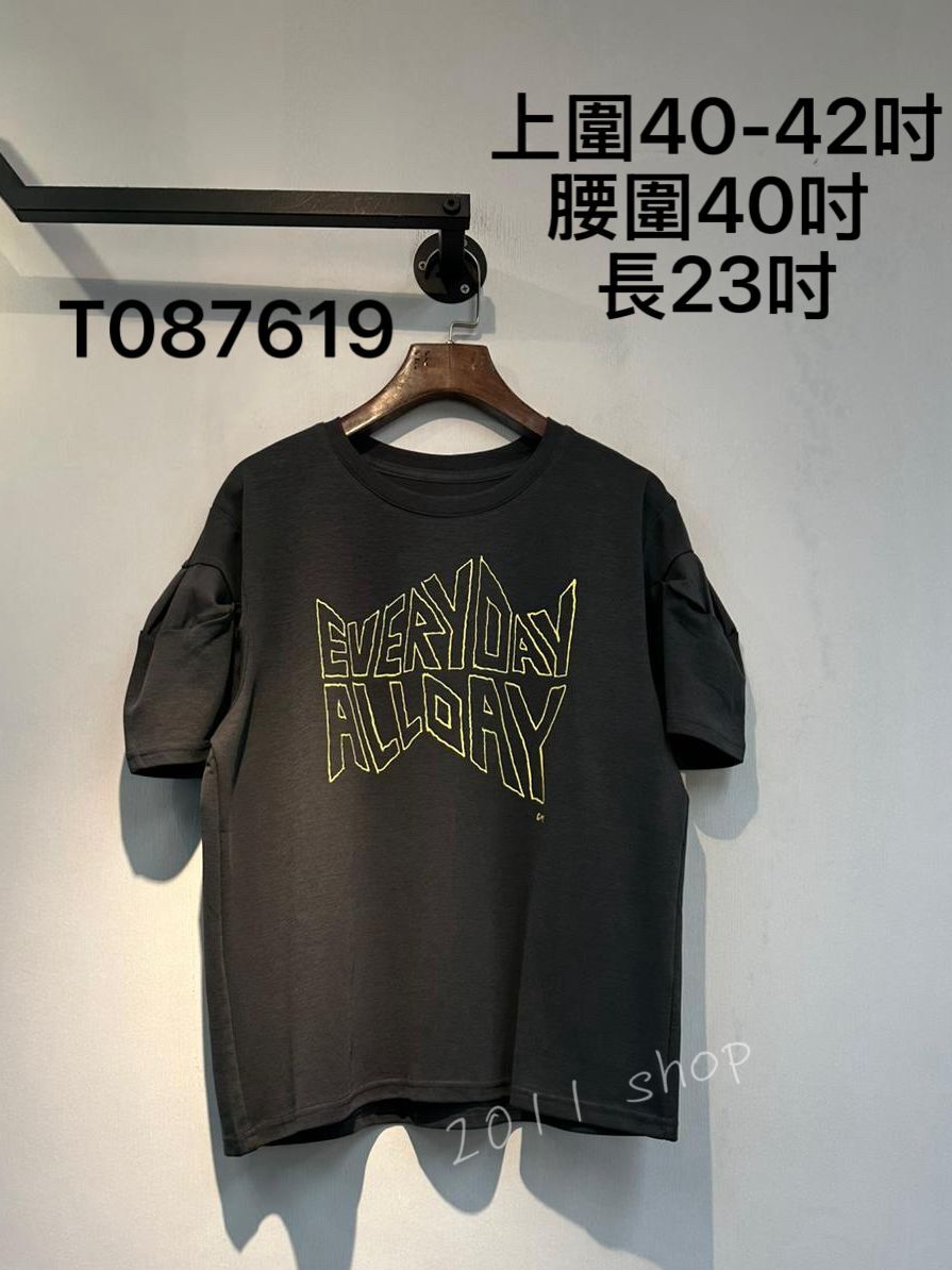 特色手袖字母TOP 上圍40-42吋 腰圍40吋  長23吋 T087619