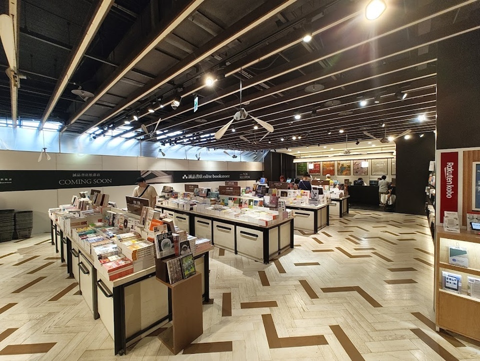 松山文創園區隔離嘅誠品生活松菸更加係唔少香港人必行景點,入面唔只書店,仲有大量台灣手信文創品牌、生活用品、美學小物。