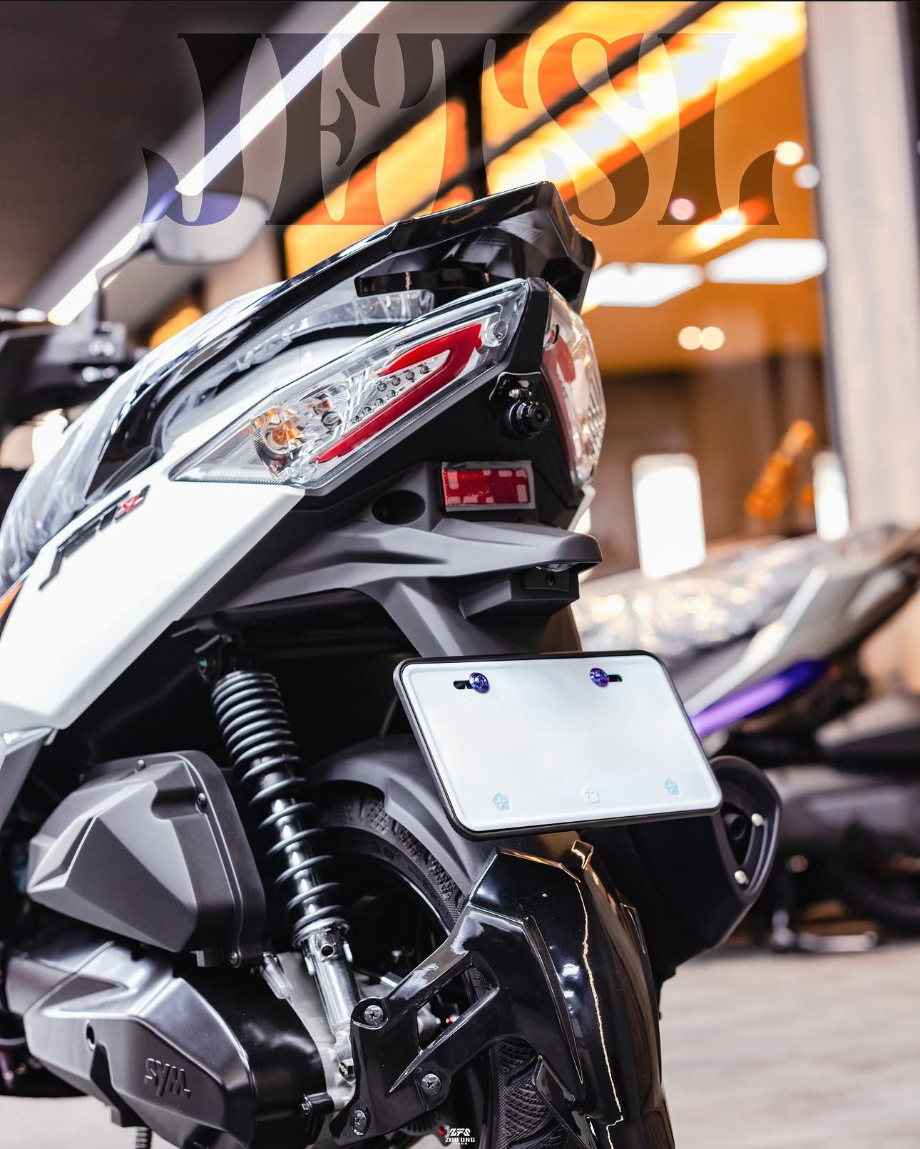 【 通用型 】車牌背板保護框 六碼七碼車牌框