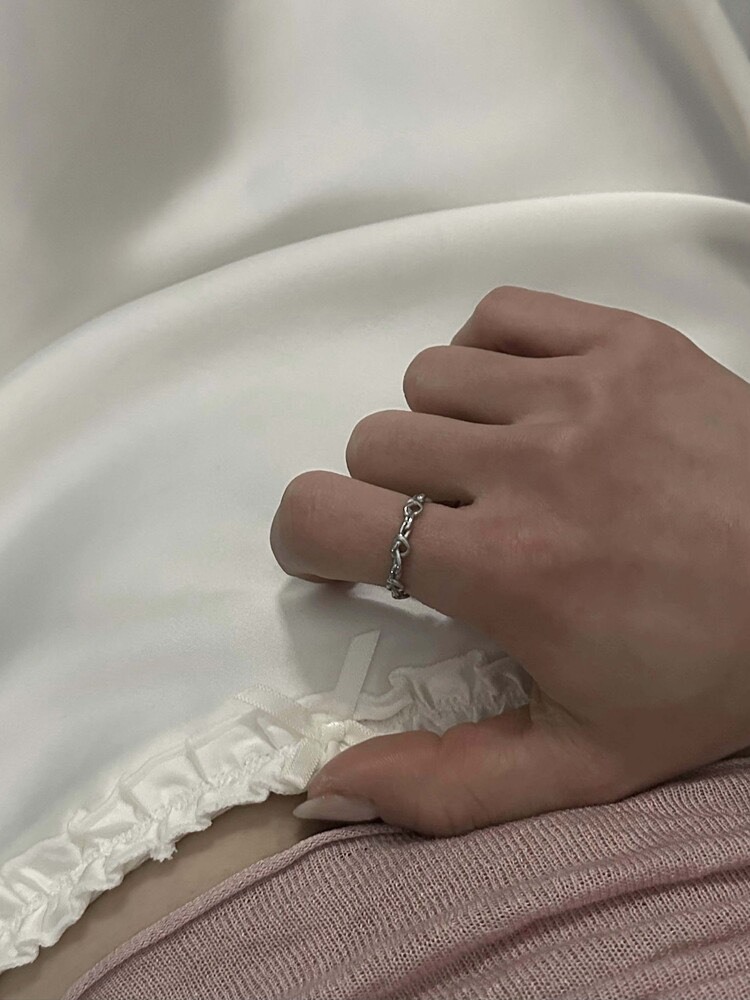 (預購) 韓國 OFUSE heart knot ring