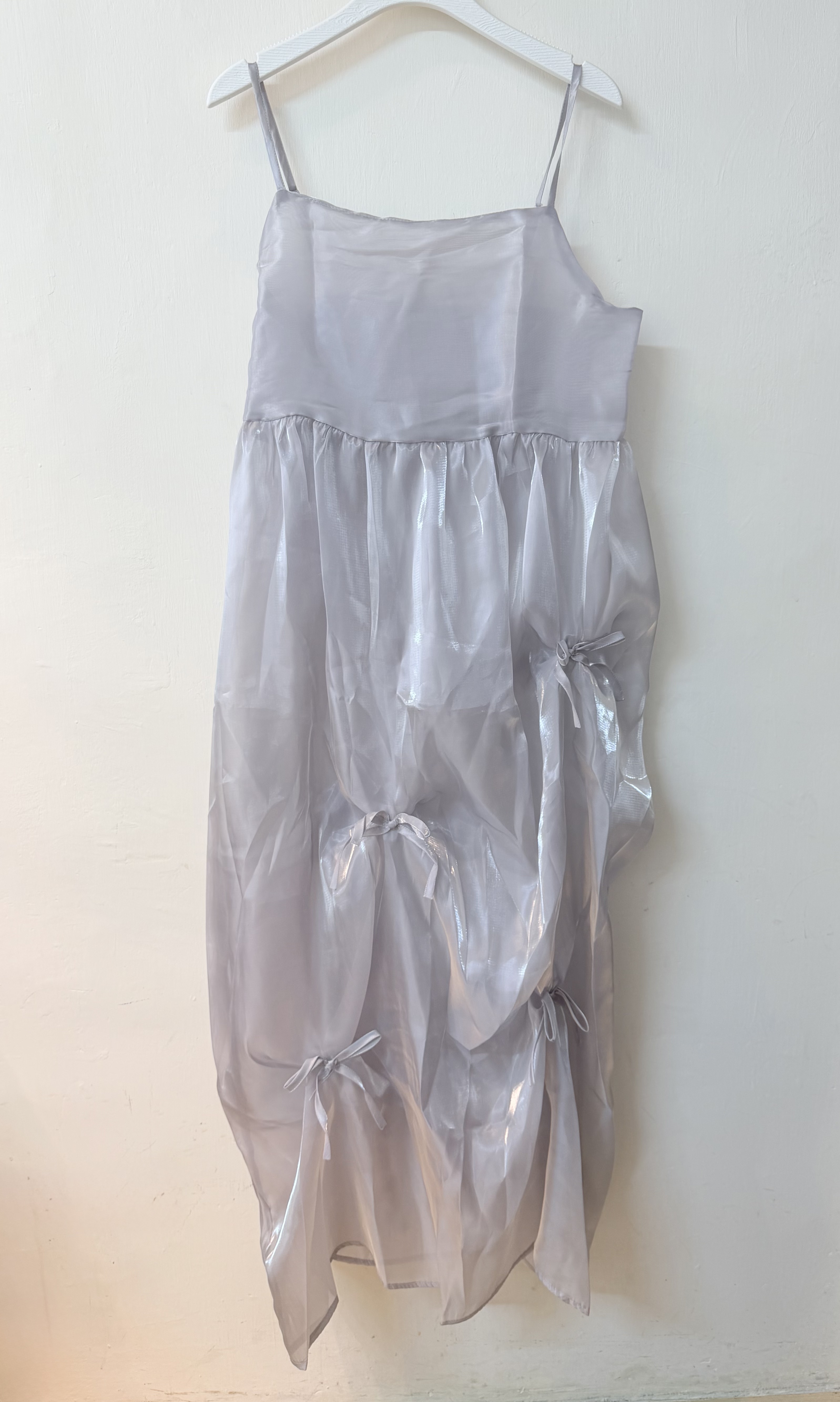 ཐིཋྀ ˖ ࣪⊹華麗可愛·絲光立體蝴蝶結連身罩裙🎀