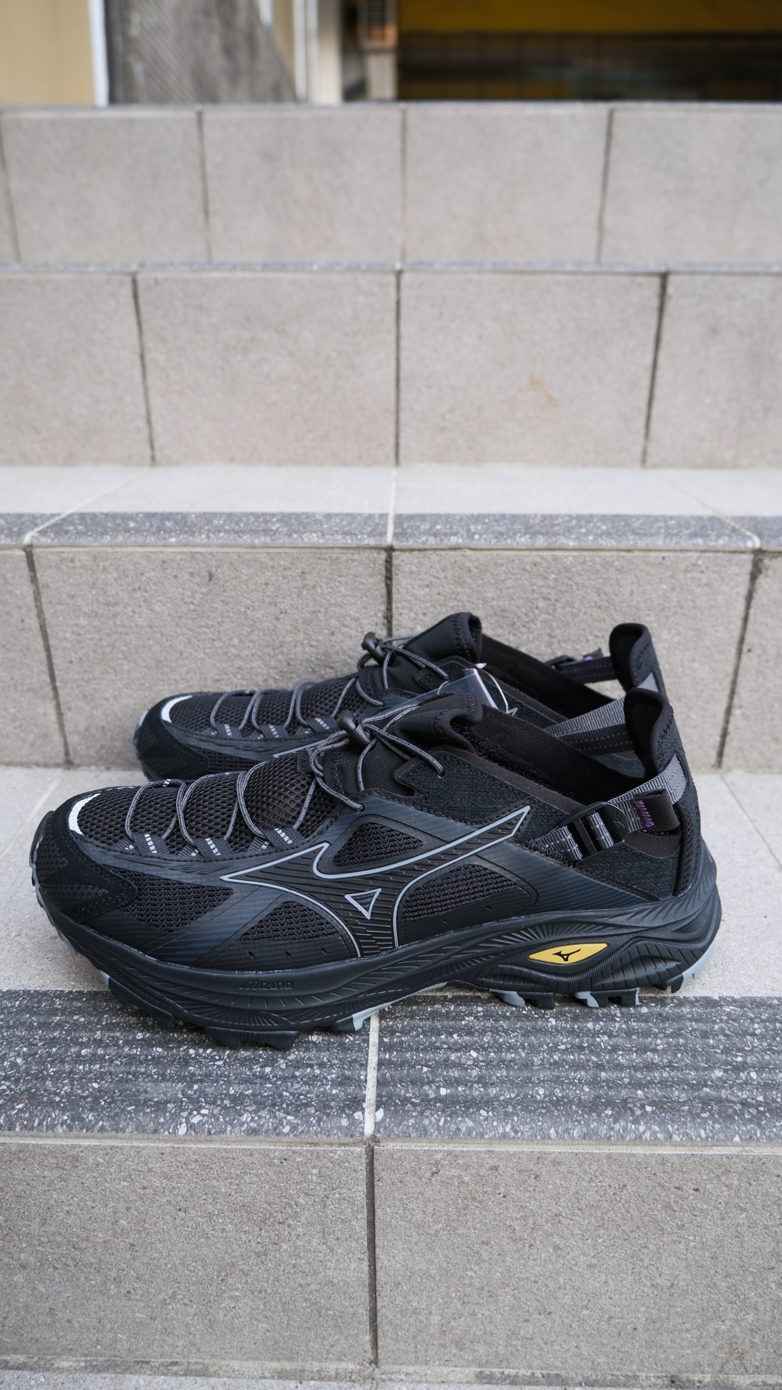 預購 Mizuno Racer Trail SE V2 復古厚底戶外運動 舒適透氣速乾 穩定支撐 減震耐磨防滑 溯溪鞋 男女同款 黑色 D1GH261201