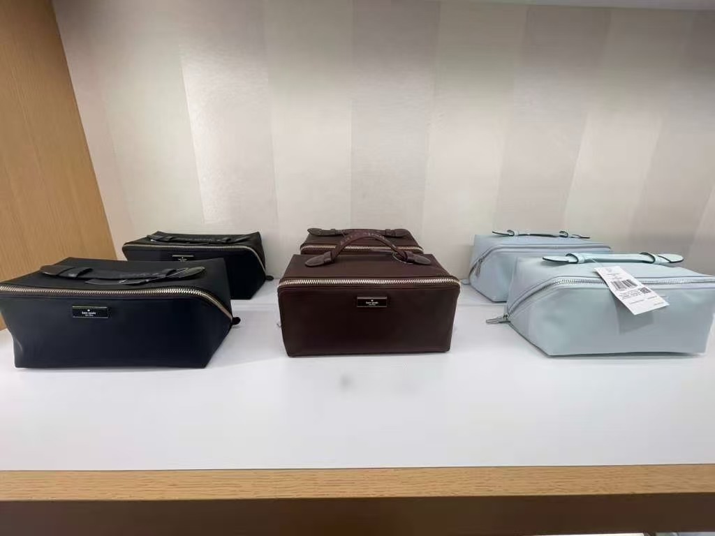 【預購】Kate Spade H052380 New York Carter 尼龍旅行化妝包