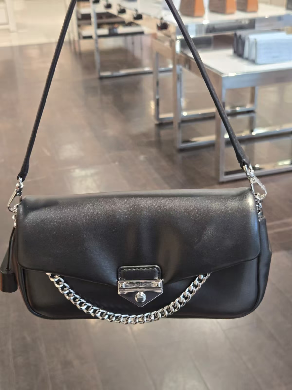 【預購】Michael Kors H052396 Soho 小號鏈條肩背包