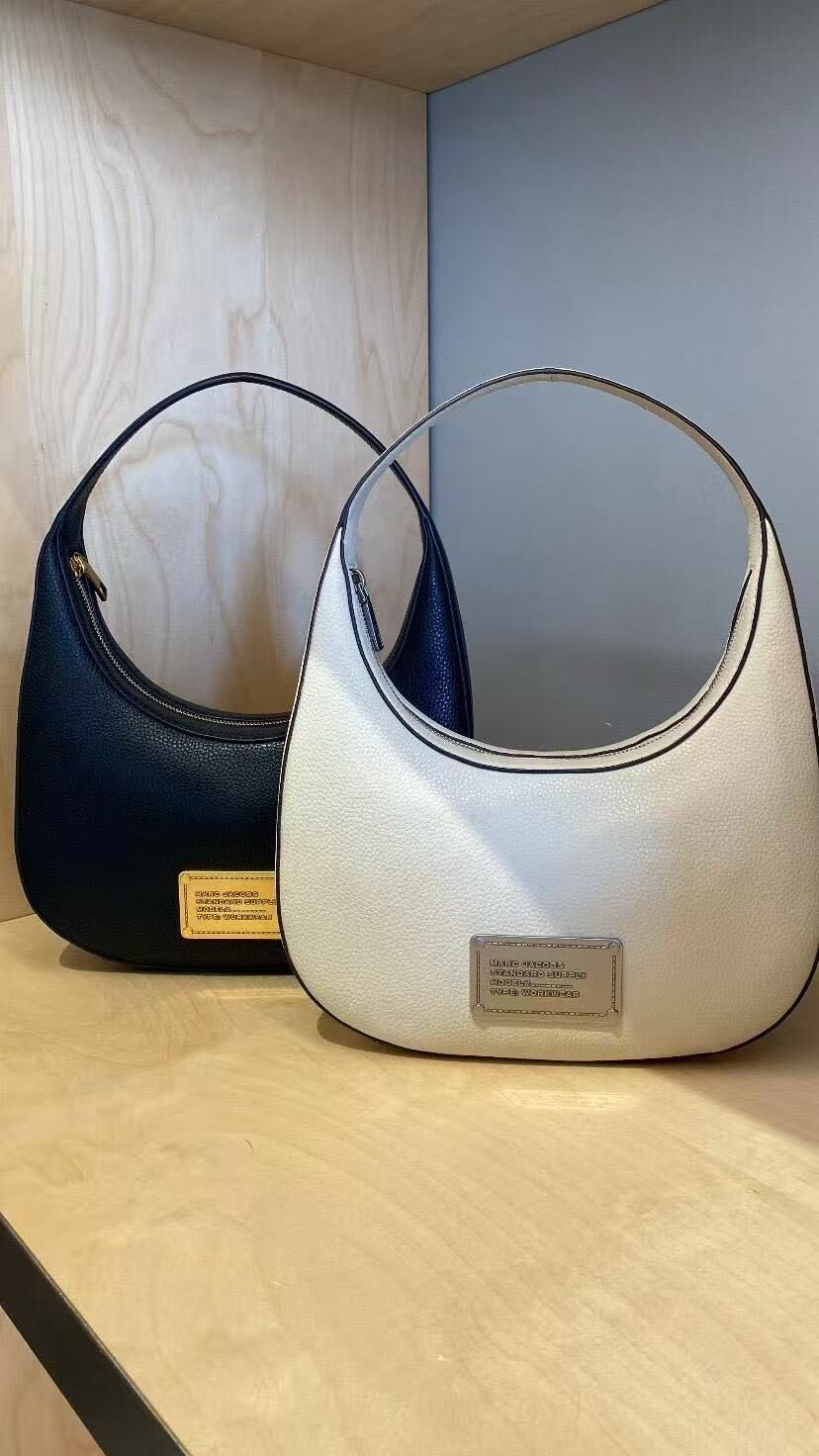 【預購】Marc Jacobs H0523104 Crescent 肩背包