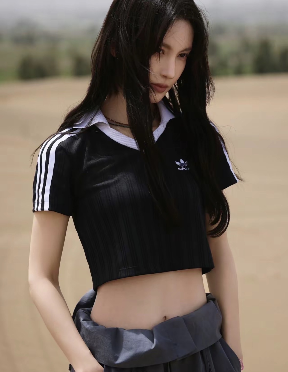 ADIDAS ORIGINALS ADICOLOR 刺繡LOGO 條紋短版POLO衫 女款