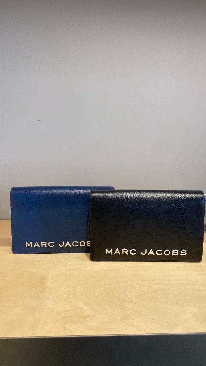 【預購】Marc Jacobs H0523119 銀包斜孭袋