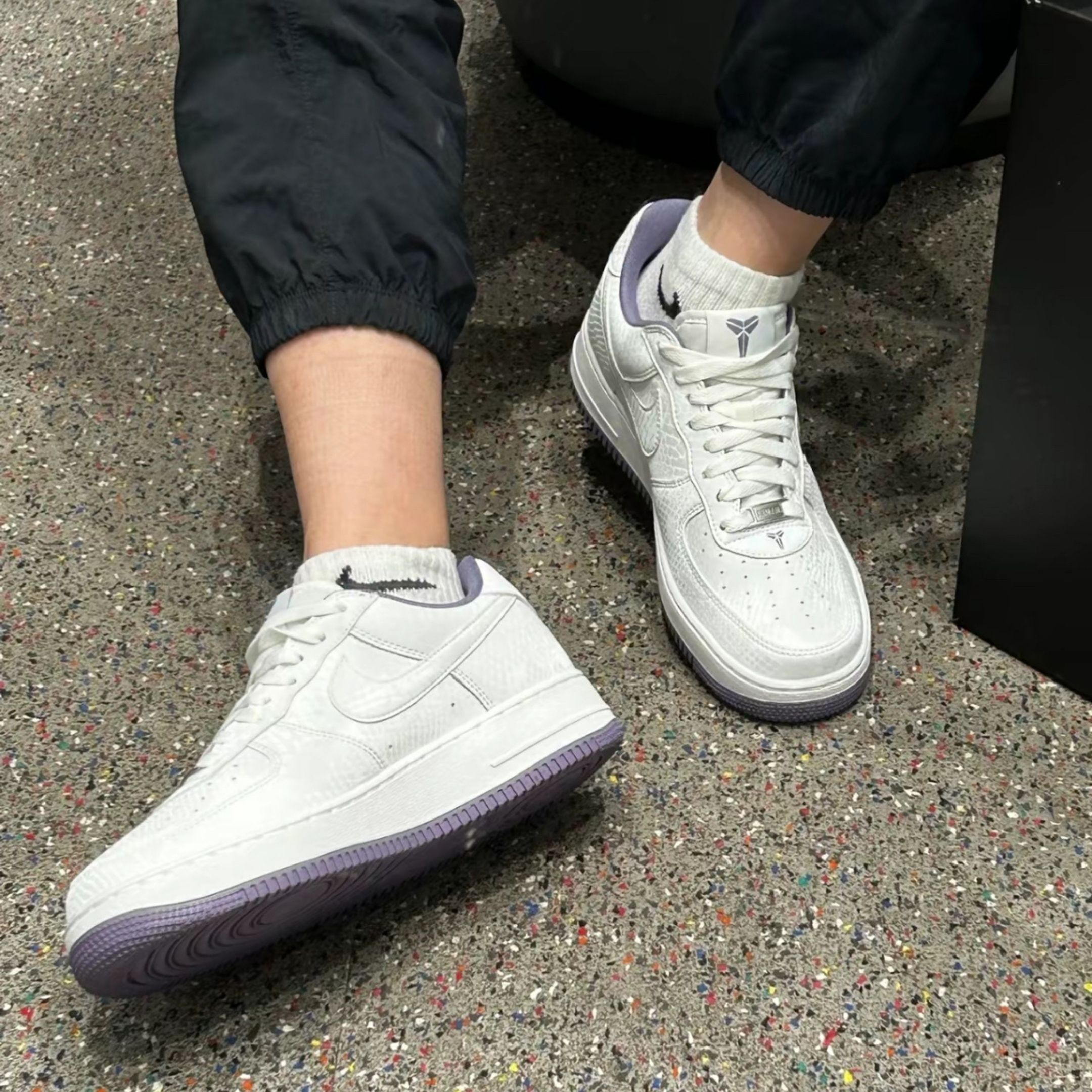 NICEDAY 代購 Nike Air Force 1 白紫 柯比 老大 百搭 IB0018-102