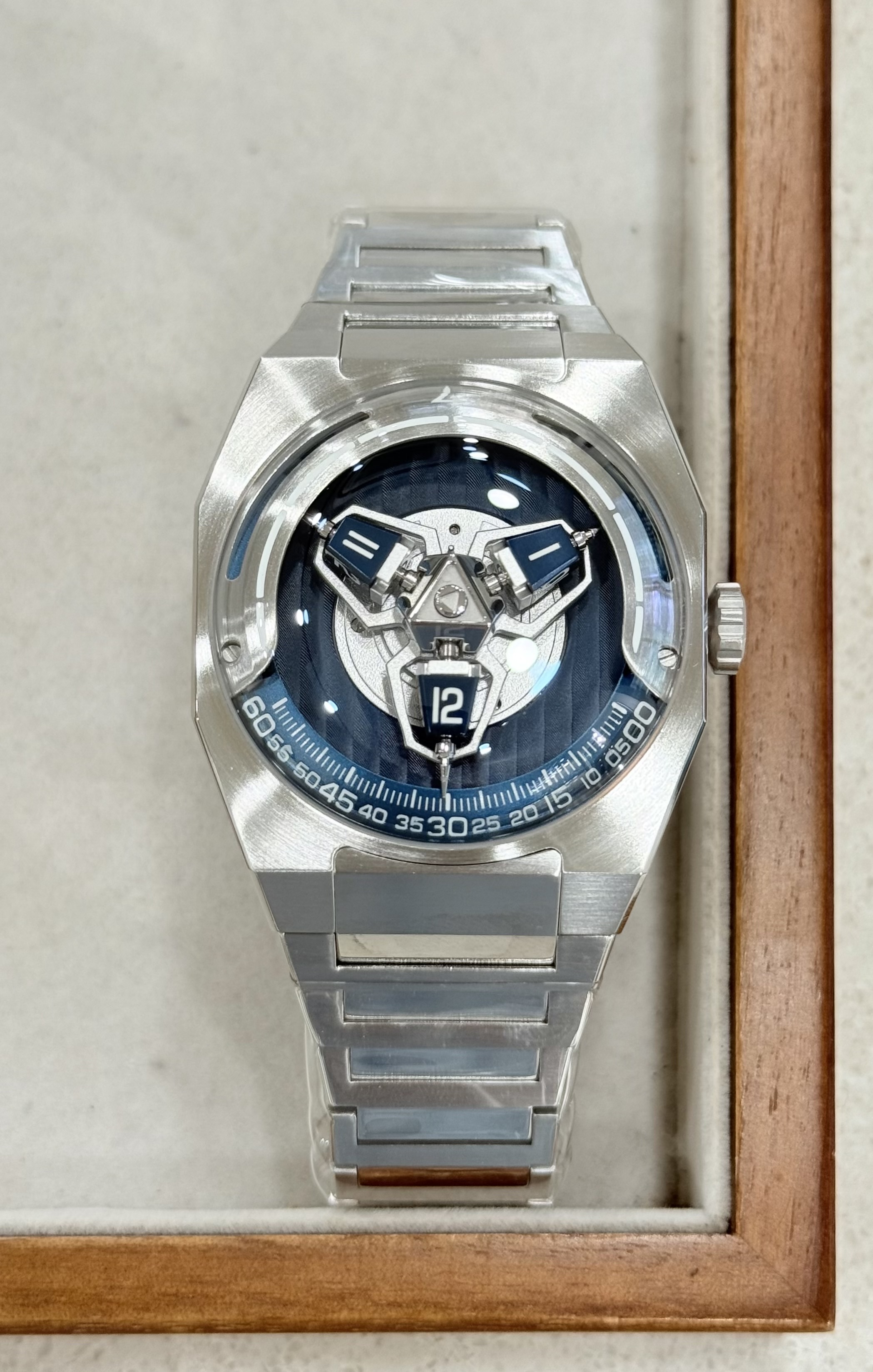Cerberus Sapphire (鋼帶+藍色膠帶)