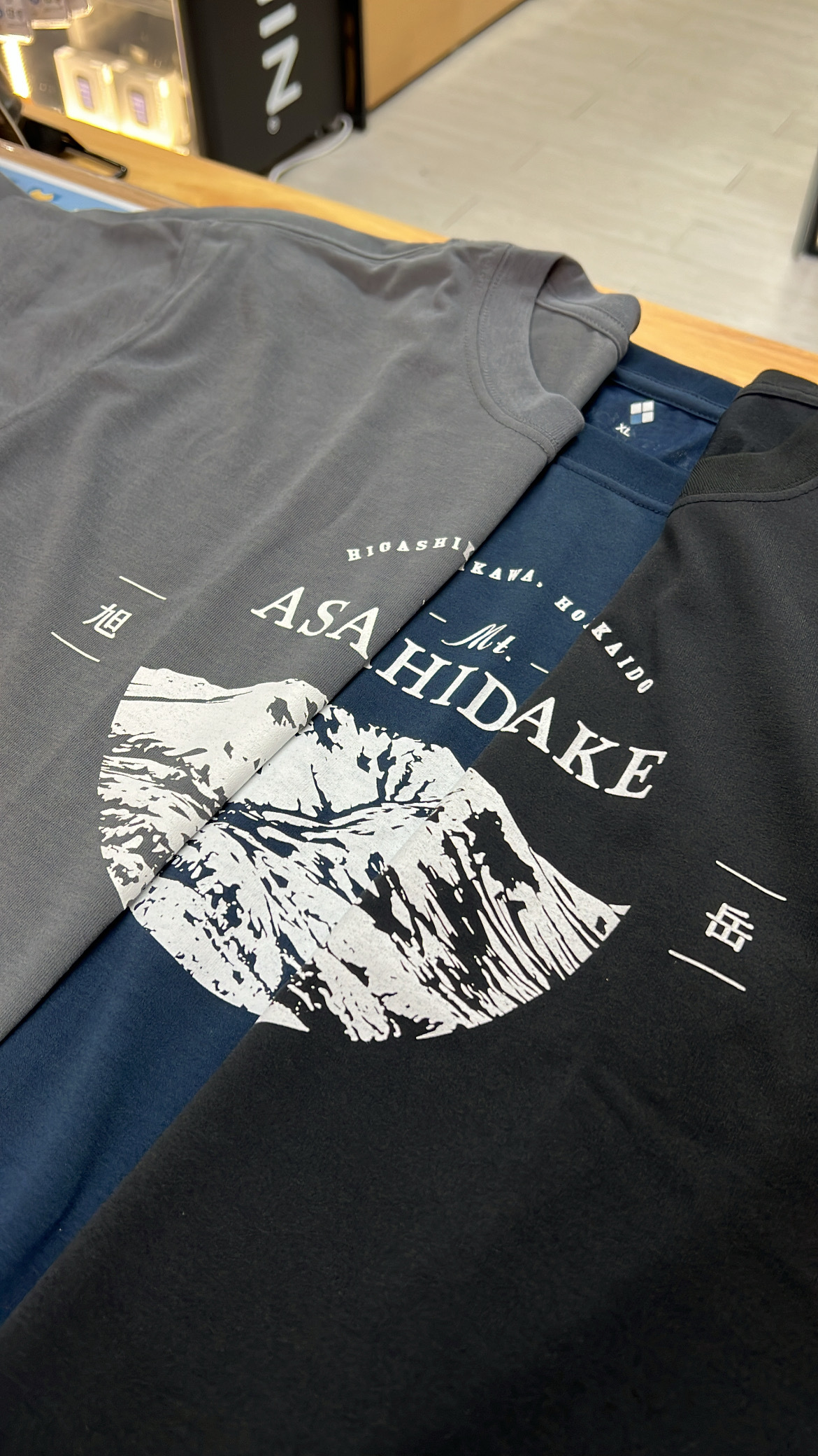 Montbell Wickron T Mt Asahidake 旭岳地域限透氣快乾 T-Shirt