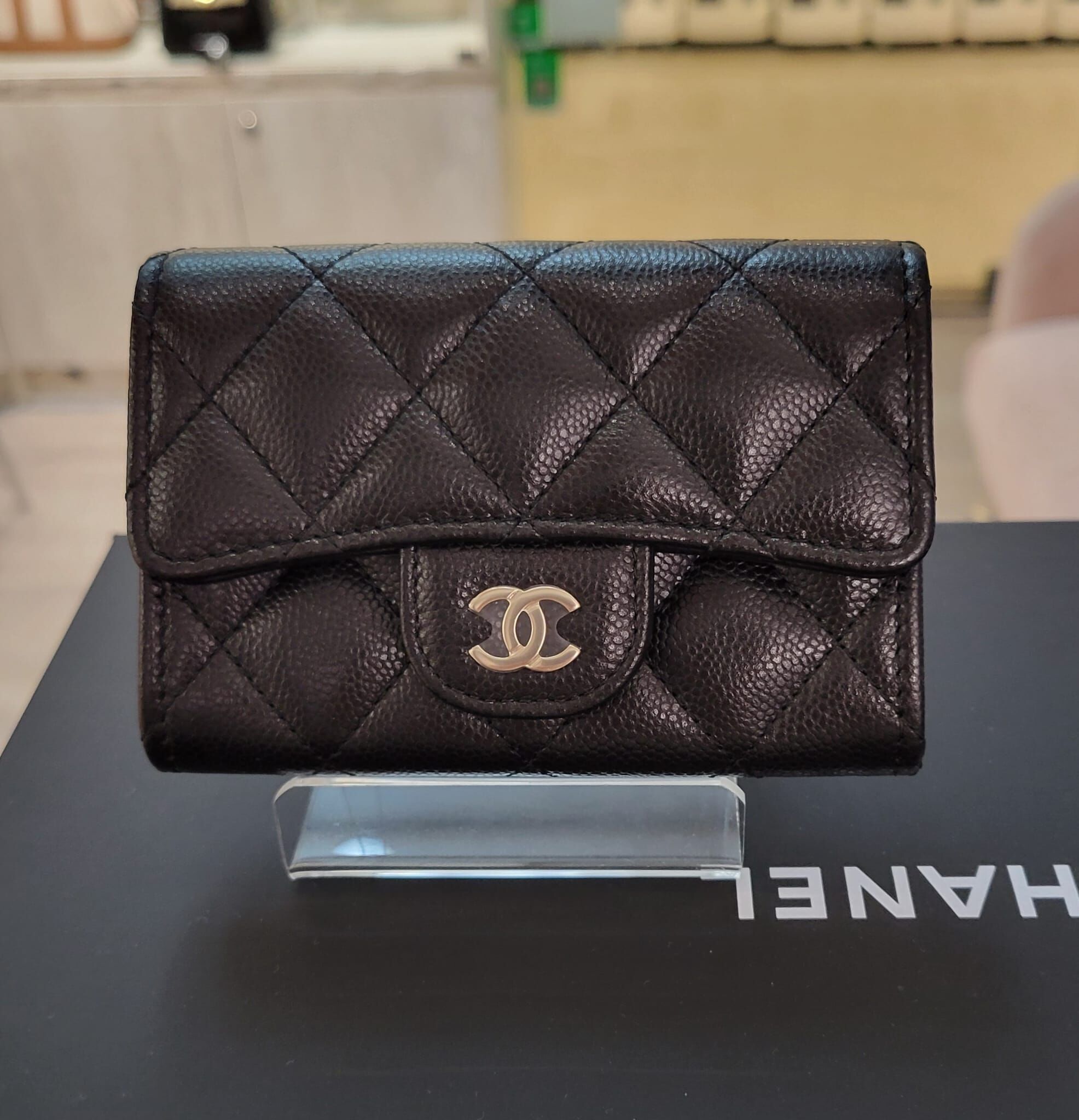 CHANEL AP4096 FLAP  CARD PURSE ZIP BLACK LIGHT  GOLD短身啪鈕款內裡拉鍊卡包 黑色金扣 牛皮