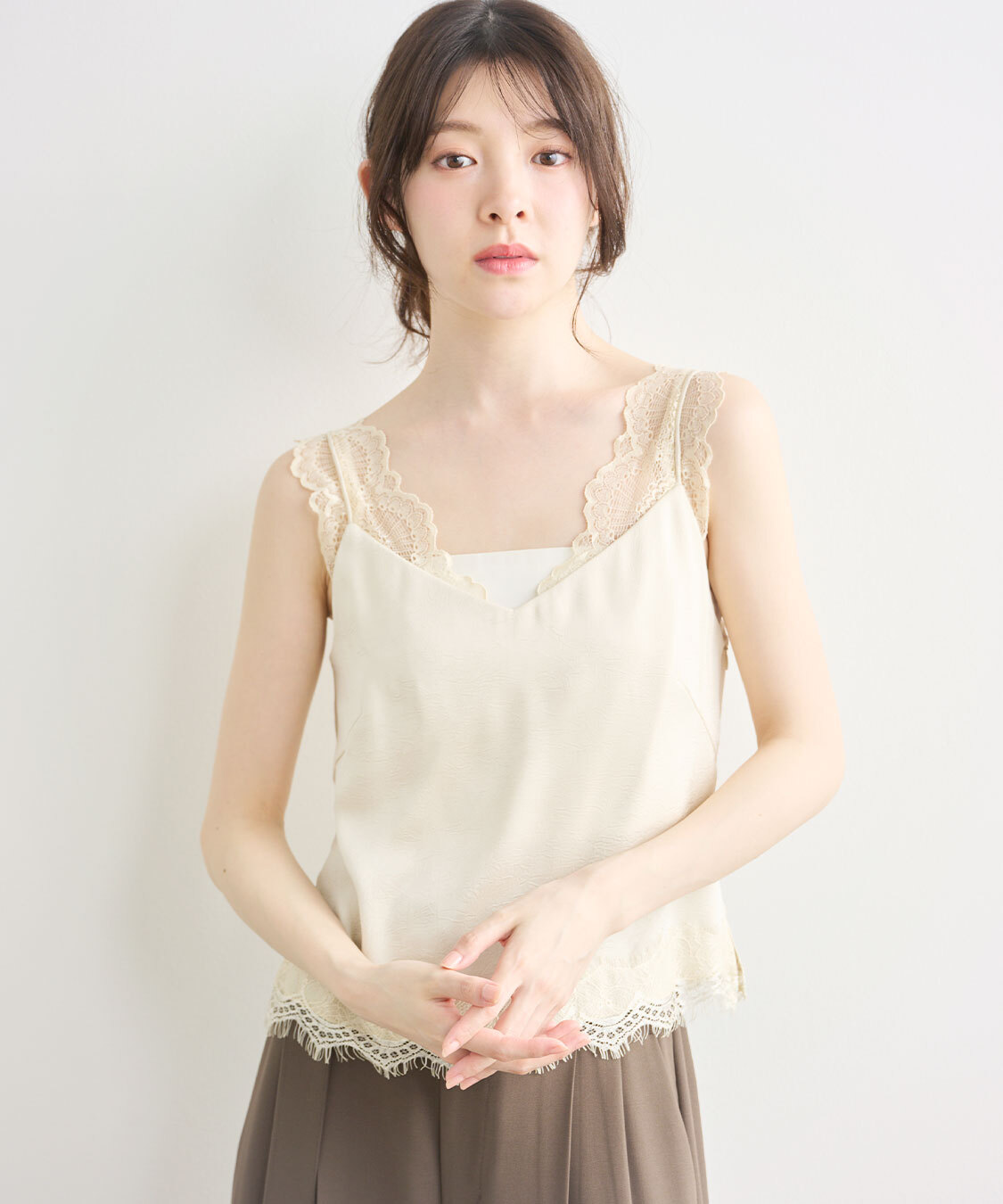 [預購]折扣COCO DEAL 蕾絲細節緞面背心