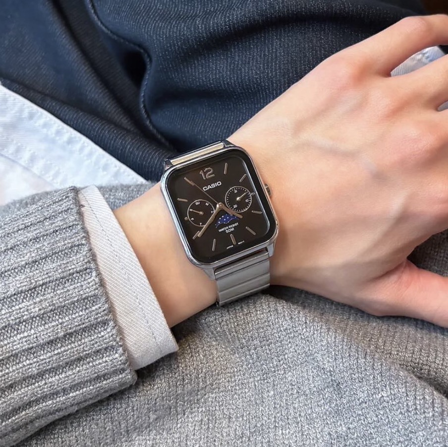(預購) CASIO 卡西歐 簡約方形月相手錶 石英機芯 不鏽鋼錶帶